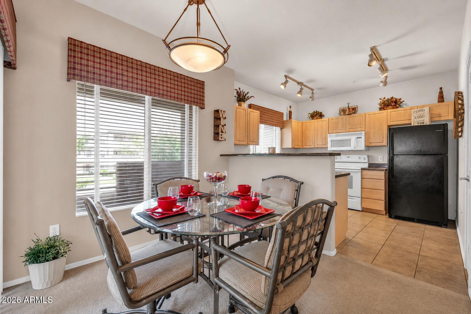 7401 W Arrowhead Clubhouse Drive 2067 — photo