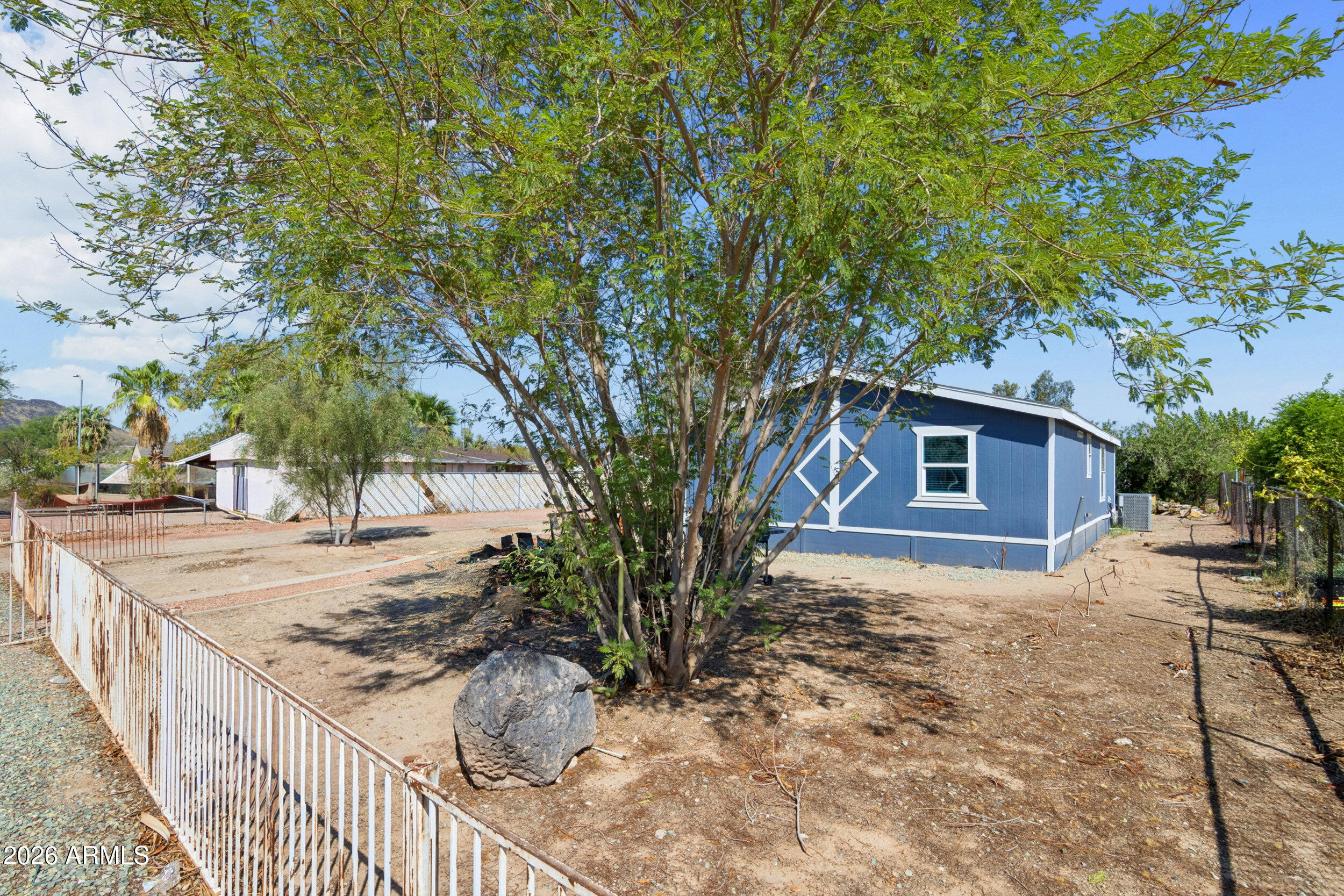 3820 W Lone Cactus Drive — photo