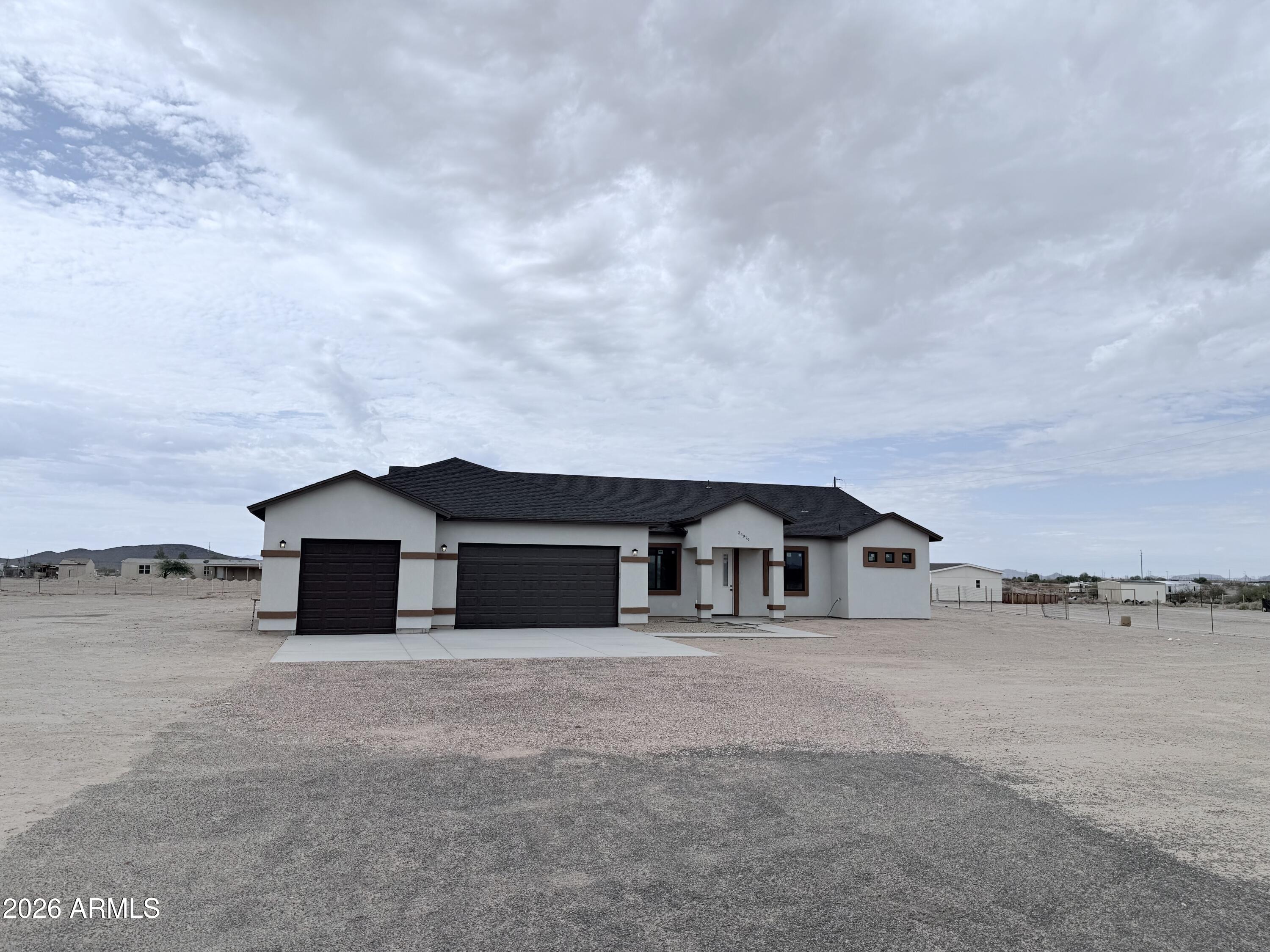 34979 W Baseline Road — photo