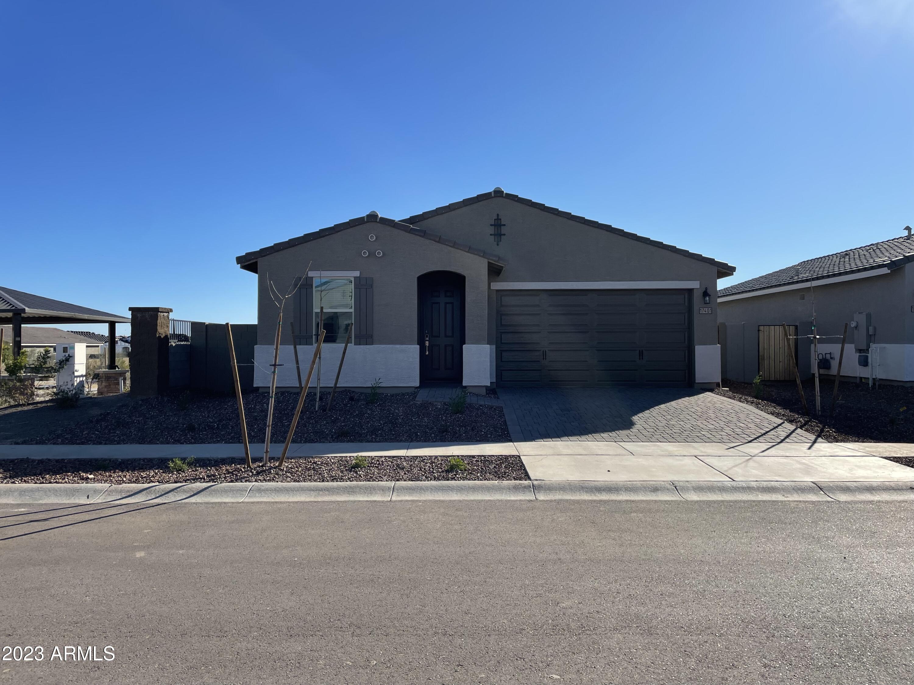 17401 W Red Fox Road — photo