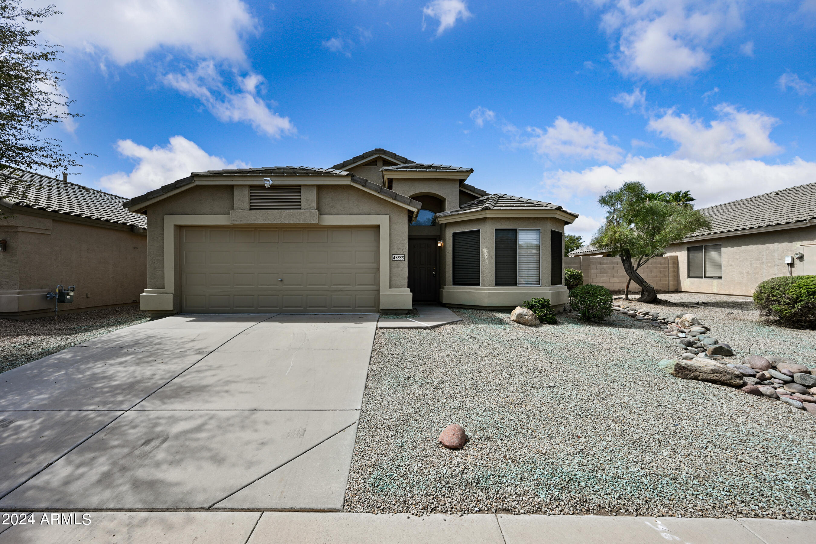 43863 W Cahill Drive — photo