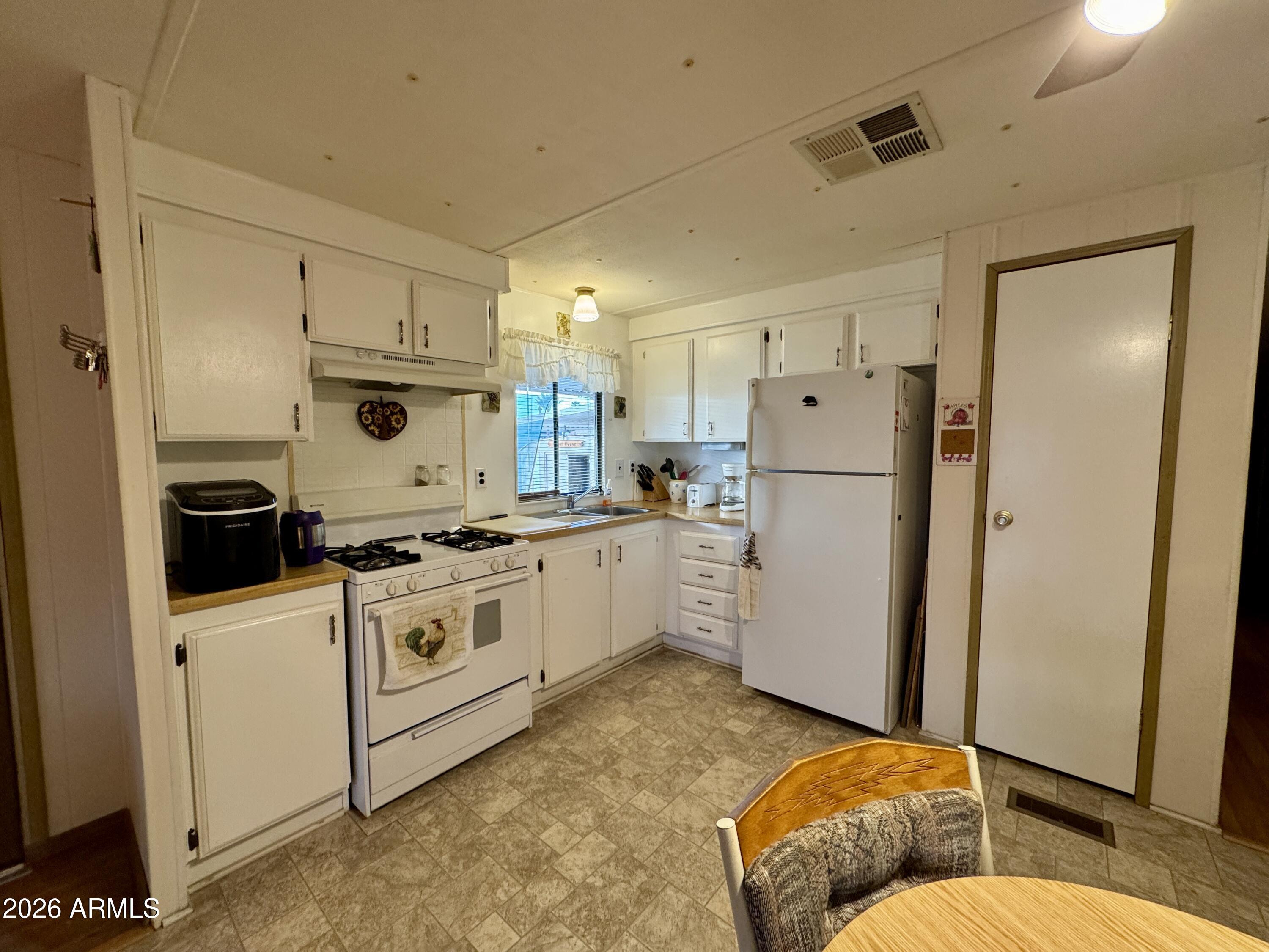 10220 E Apache Trail #204, Apache Junction, AZ 85120 — photo 3
