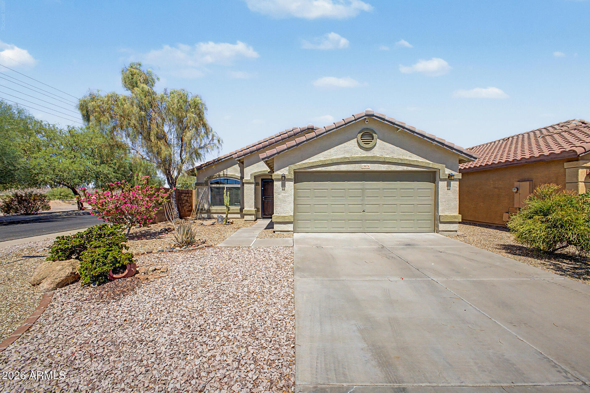 25874 W Whyman Street — photo