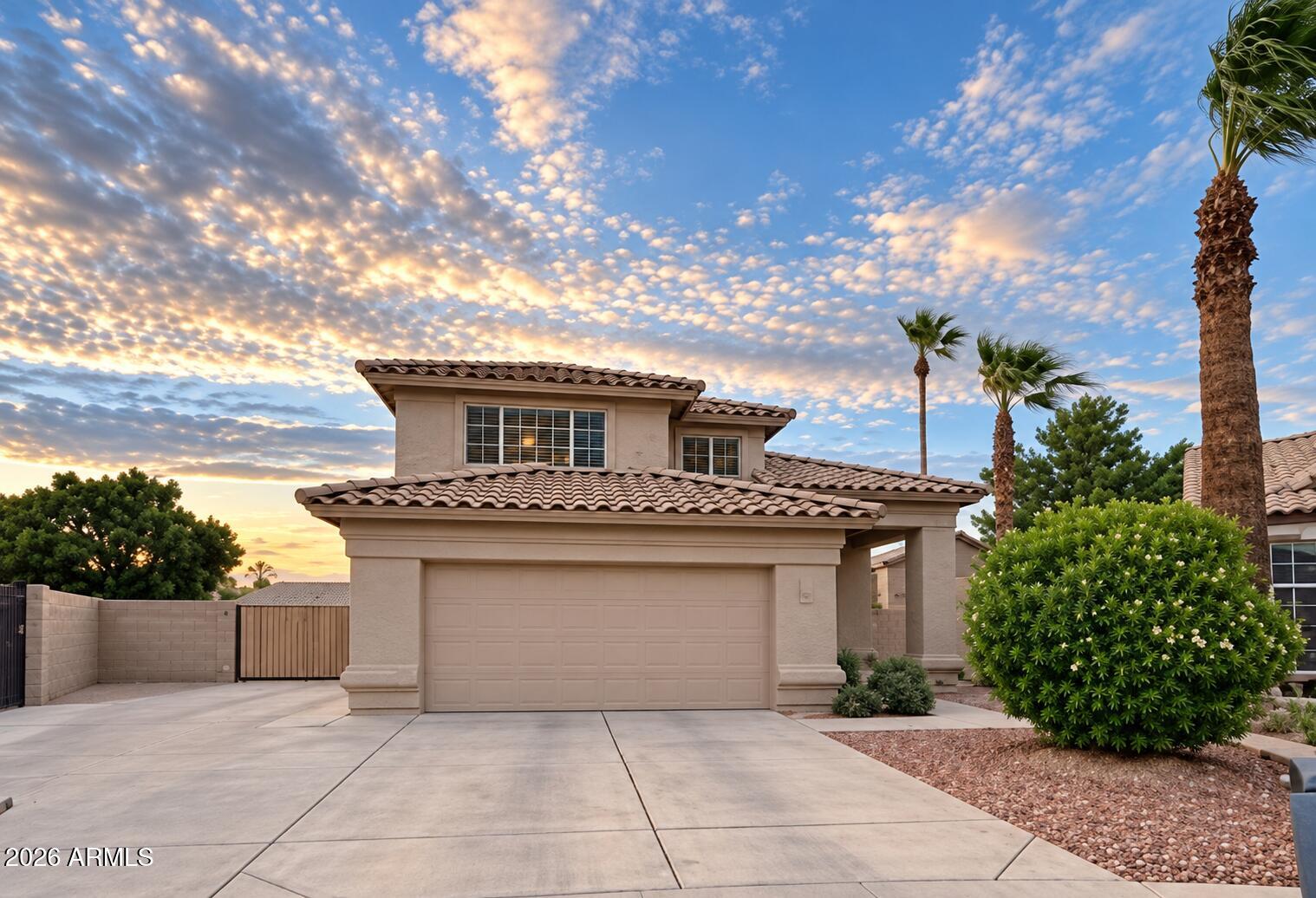 7427 W Hill Lane — photo