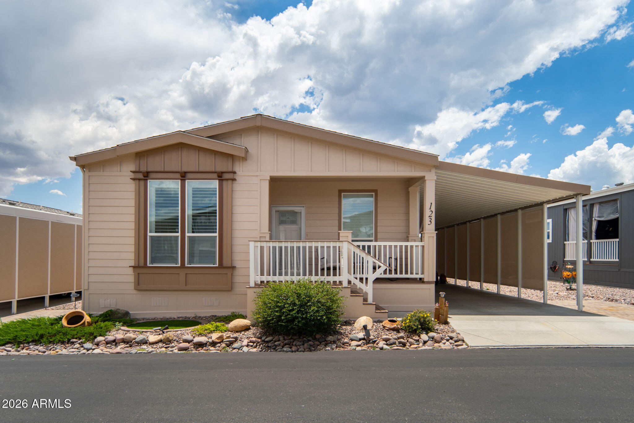11350 E Sarah Jane Lane 123 — photo