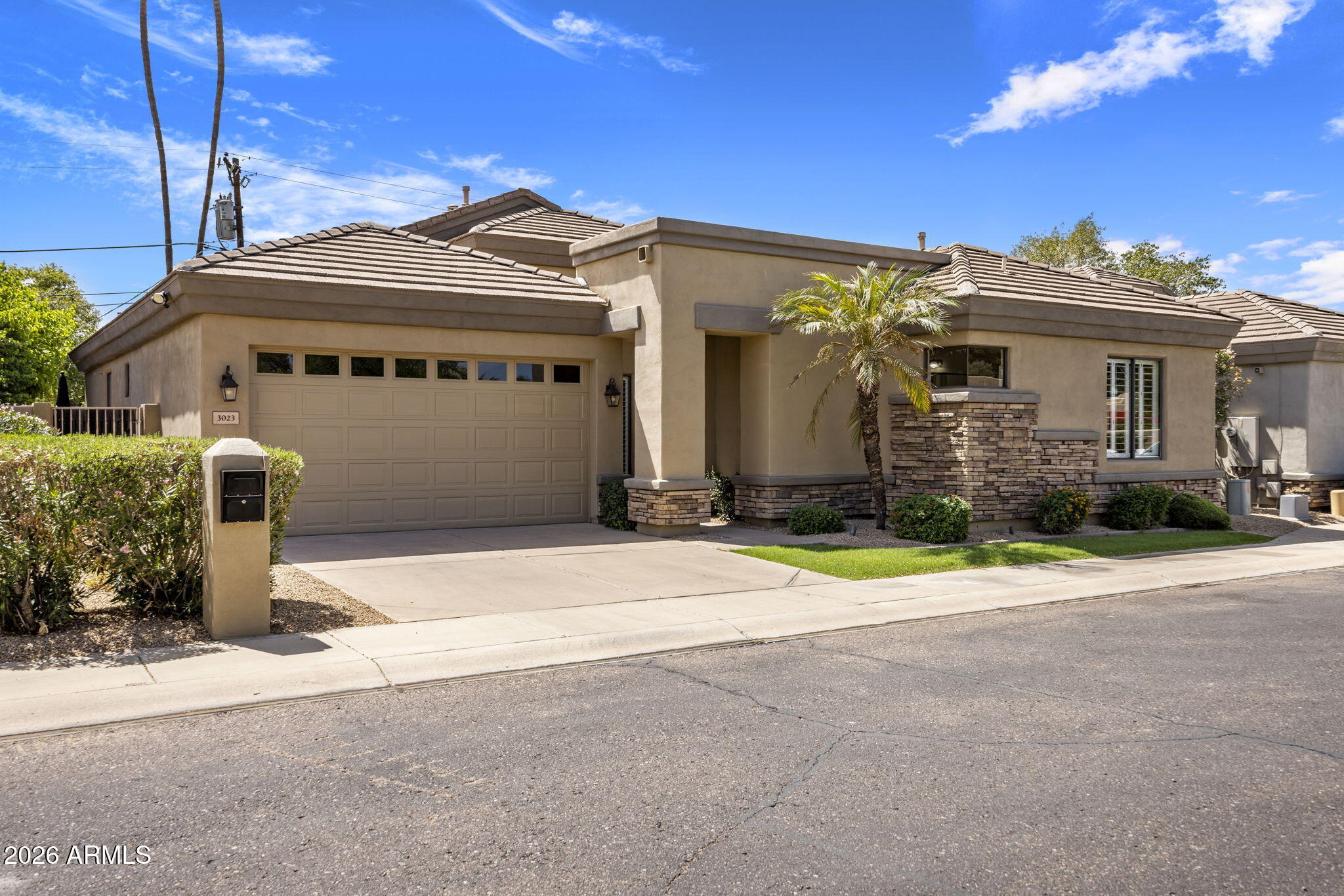 3023 E Hazelwood Street E — photo