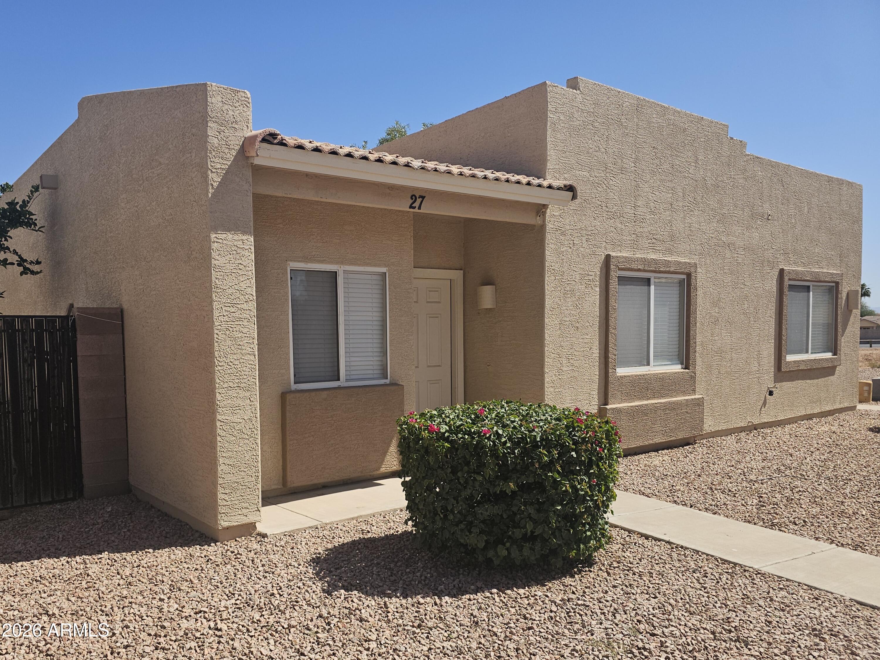 2300 E Magma Road Unit 27 — photo