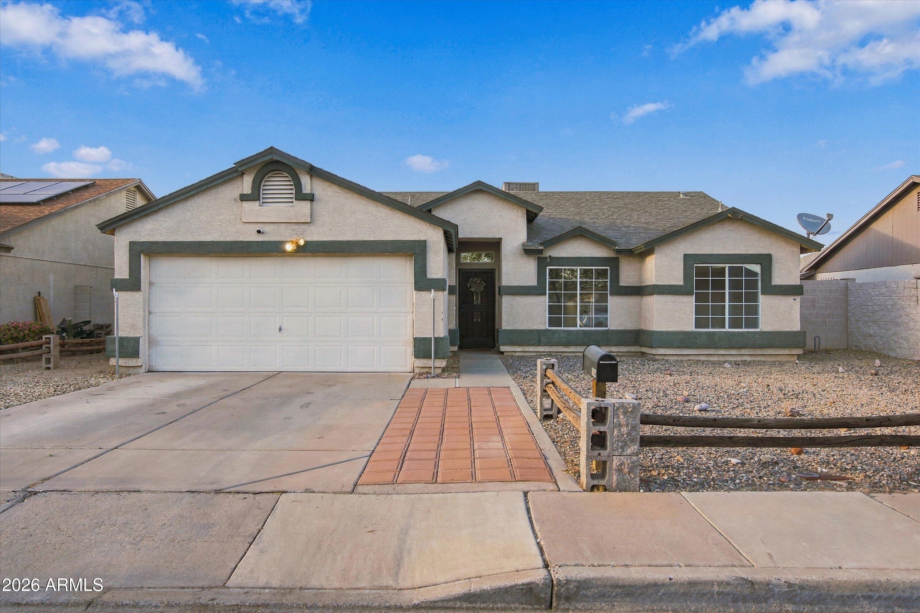 304 E Gardenia Drive — photo