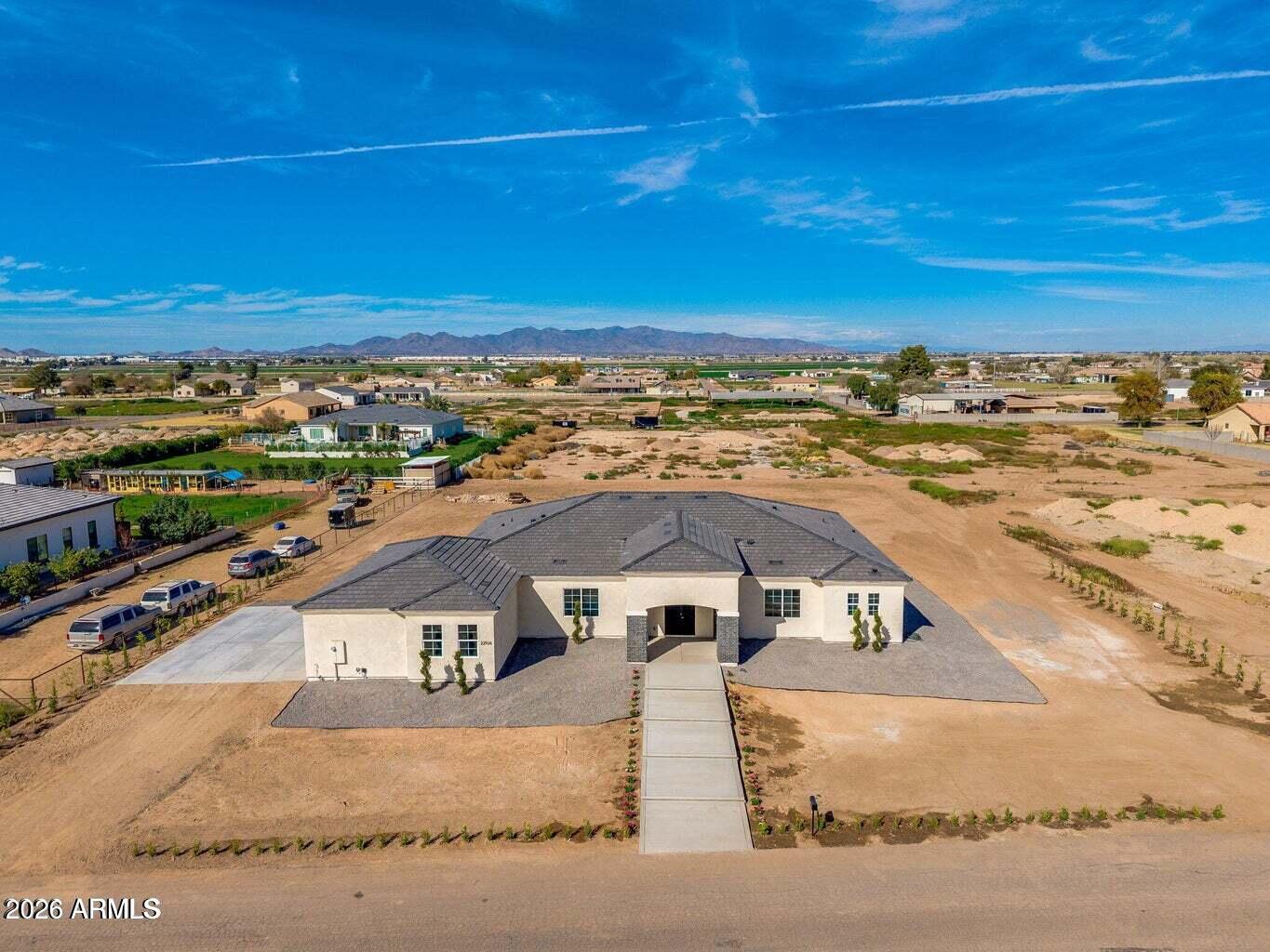 22926 W la Mirada Drive — photo