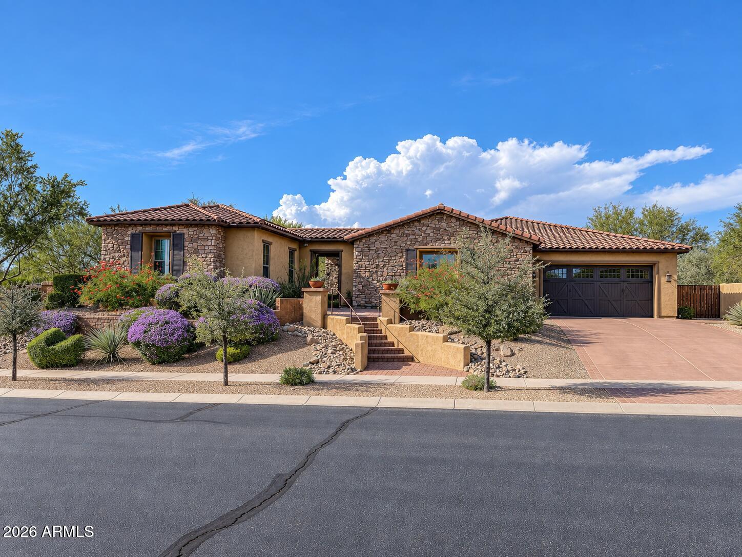 1522 W Horsetail Trail — photo