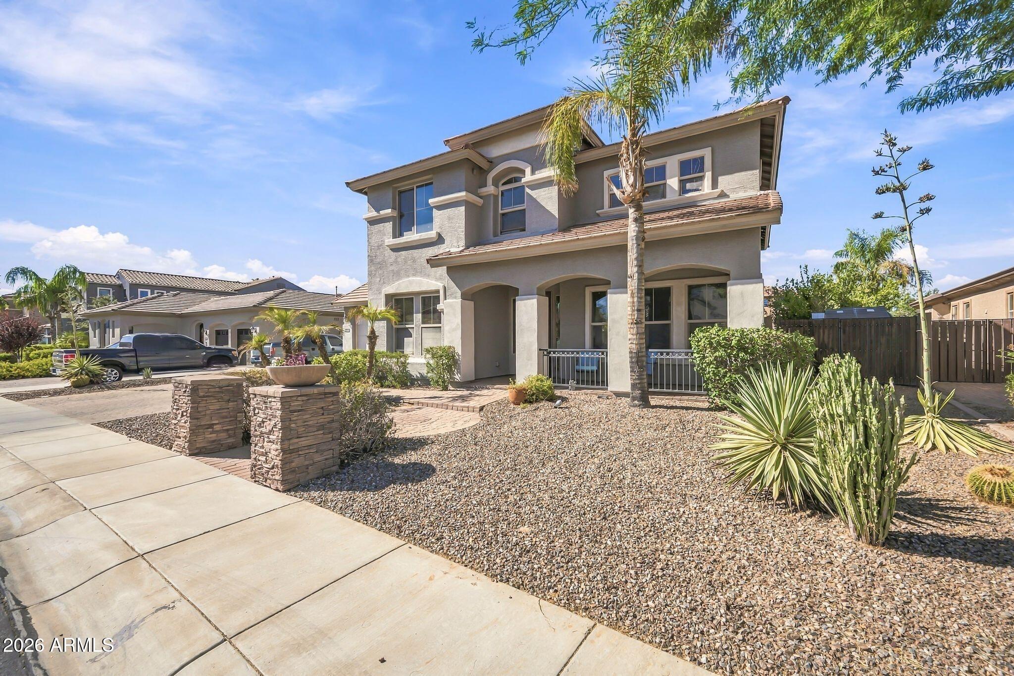 2754 E Parkview Drive — photo