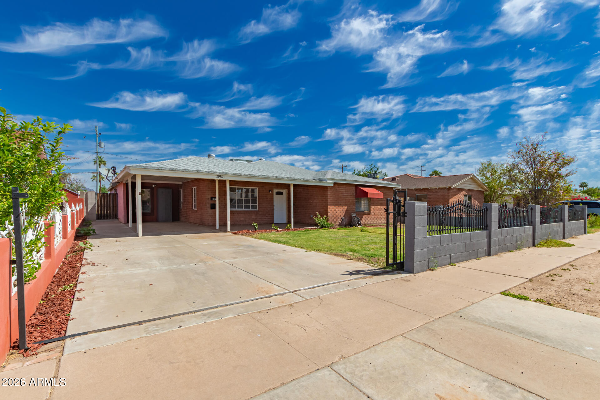 2936 E Willetta Street — photo