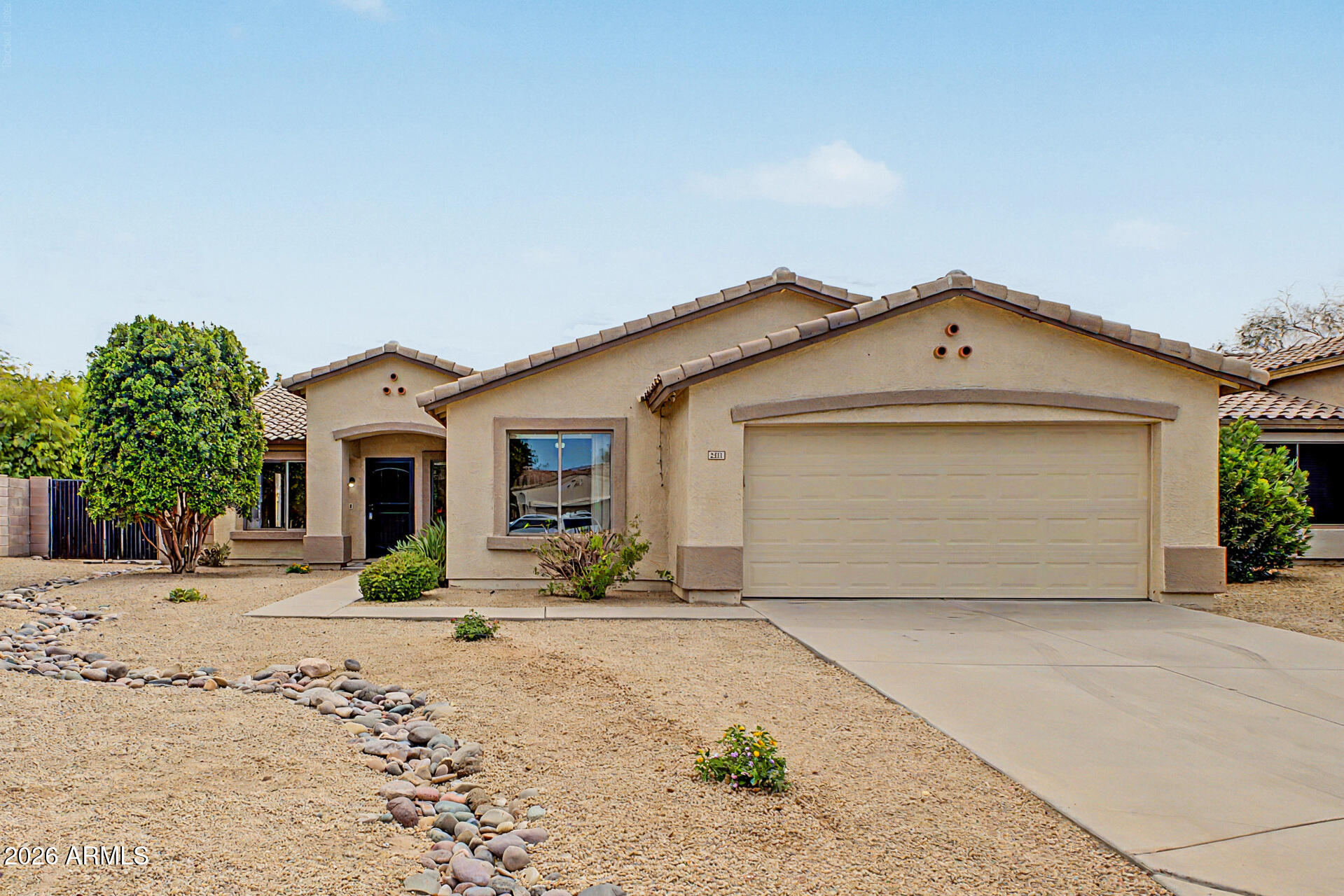 2511 E Toledo Court — photo