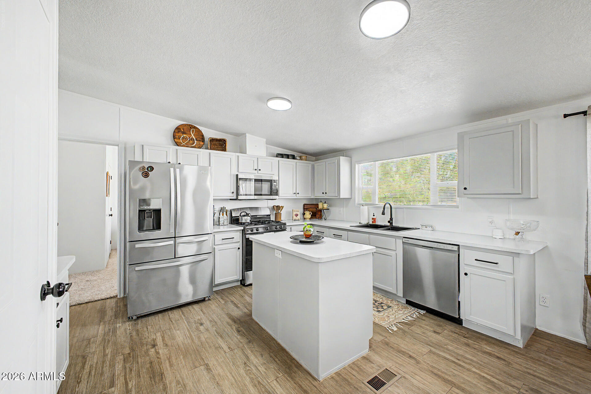 15035 N Dogwood Road — photo