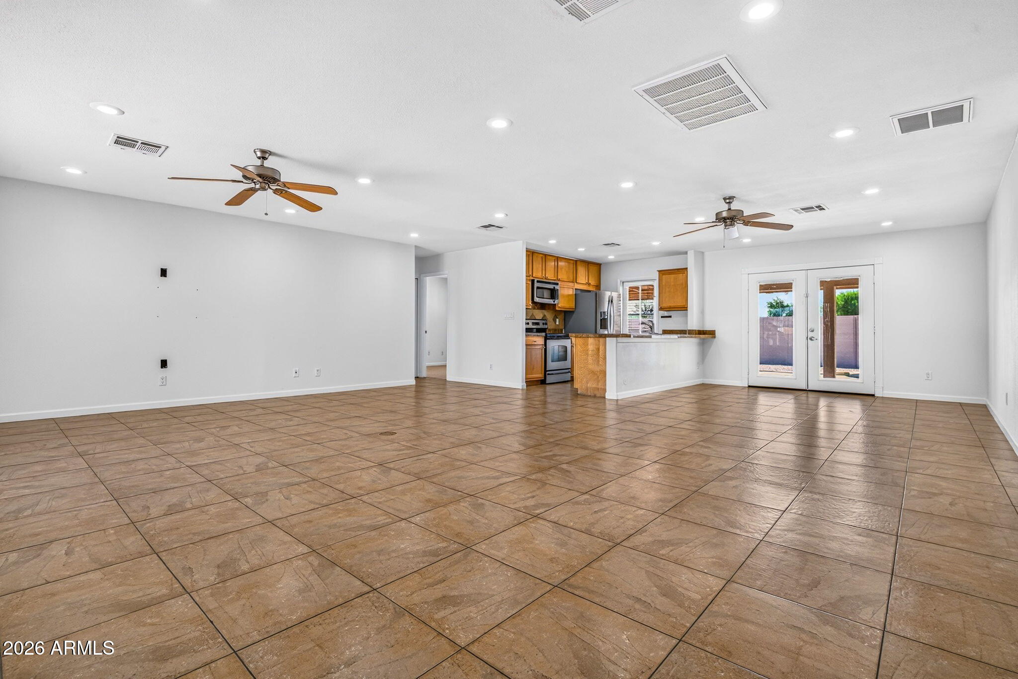 619 E Diamond Drive, Tempe, AZ 85283 — photo 2