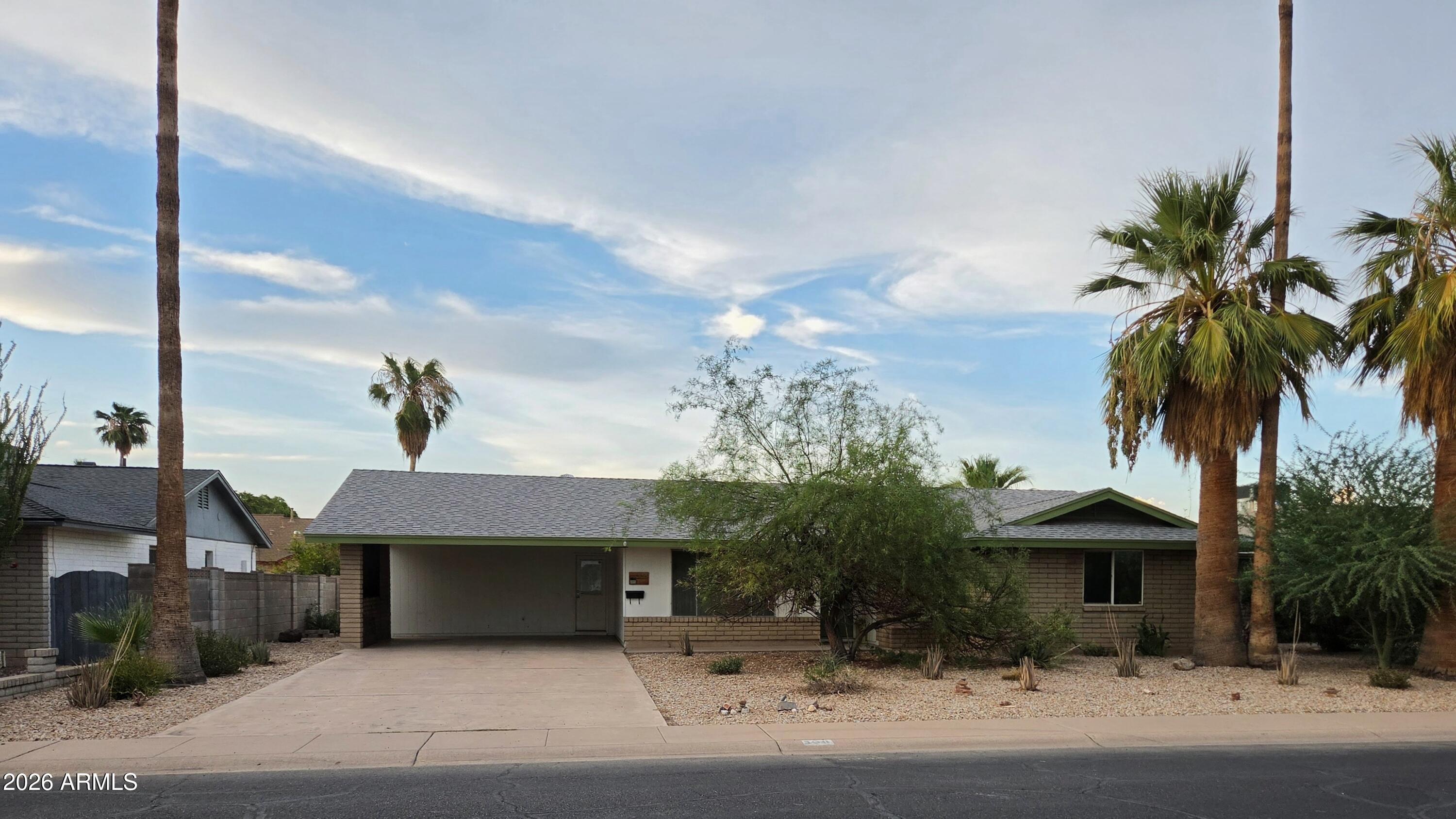 308 E Ellis Drive — photo