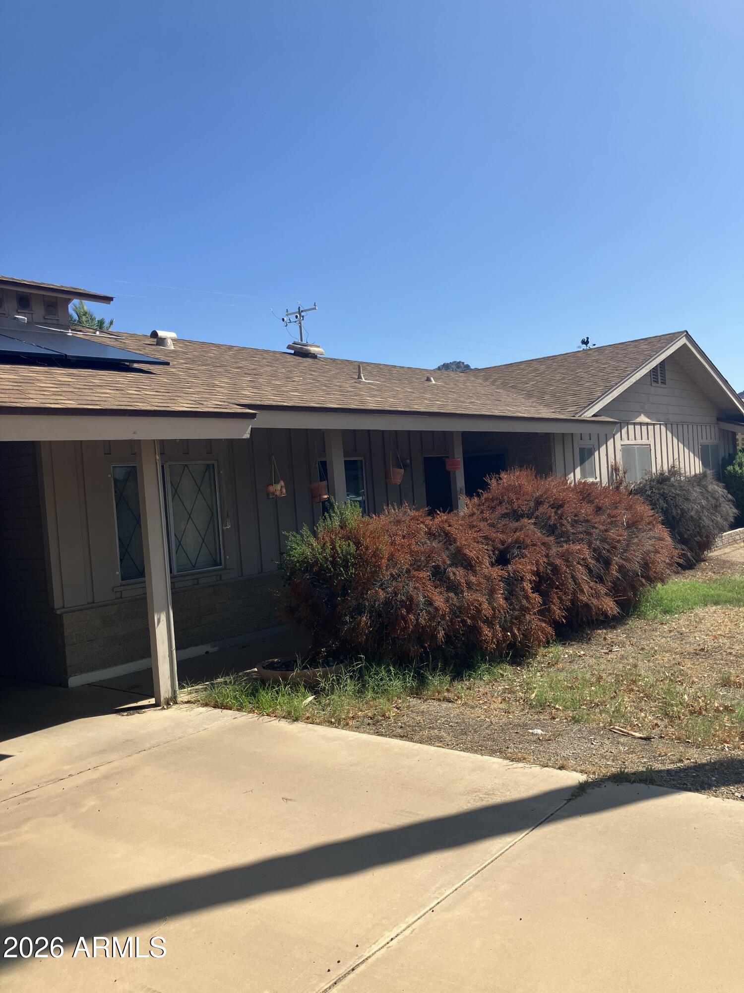 1612 E Tuckey Lane — photo