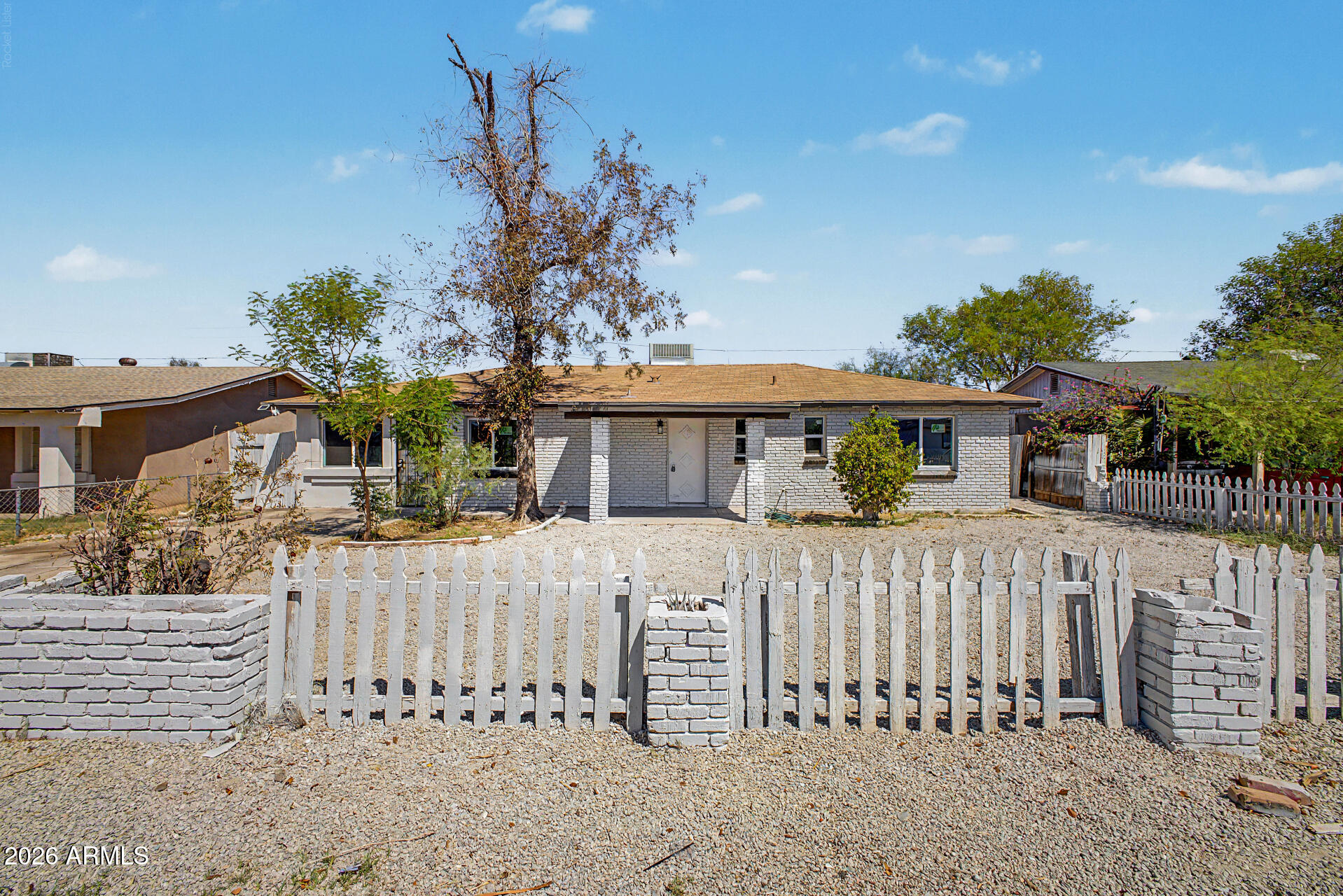 3406 W Glenrosa Avenue — photo