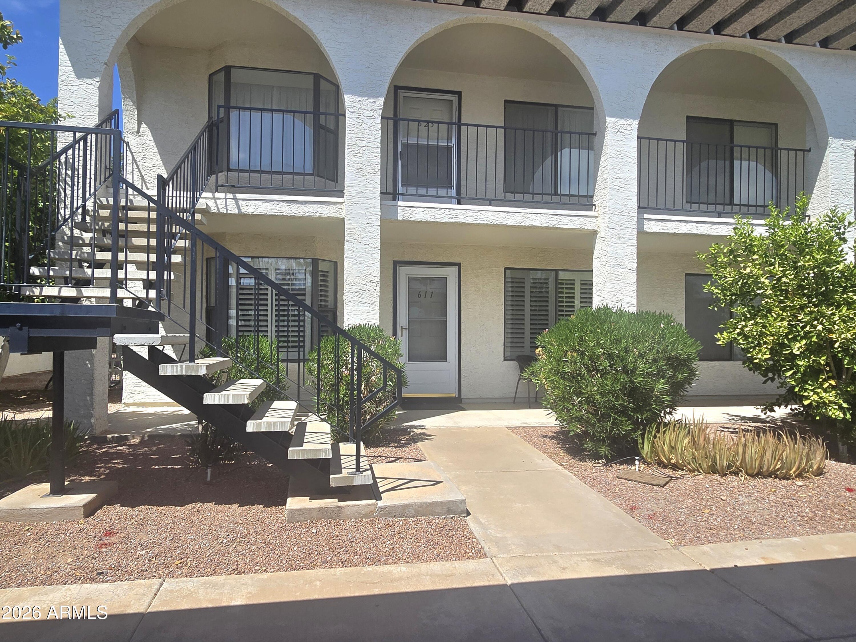 3270 S Goldfield Road 611 — photo