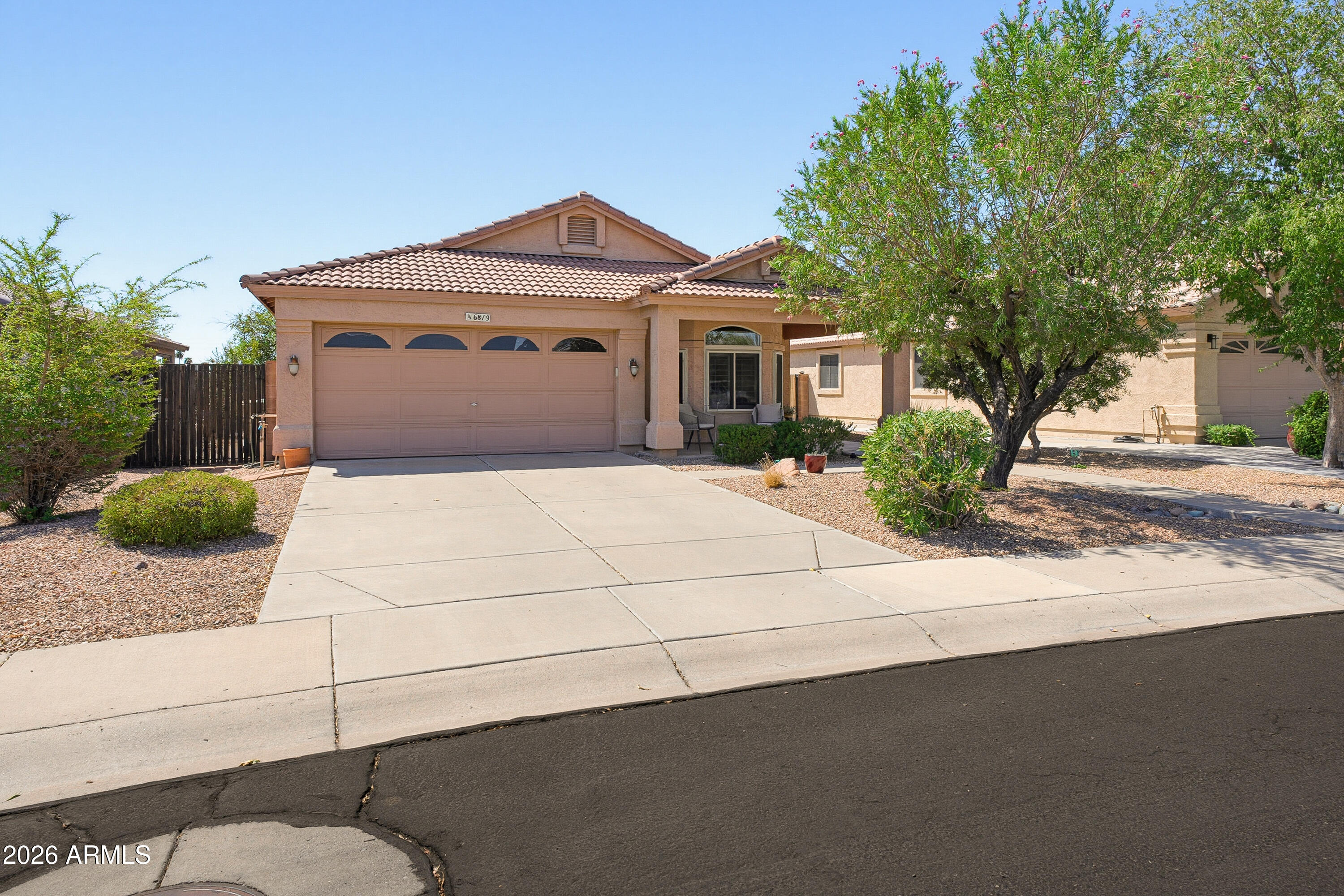 6819 W Caribbean Lane — photo