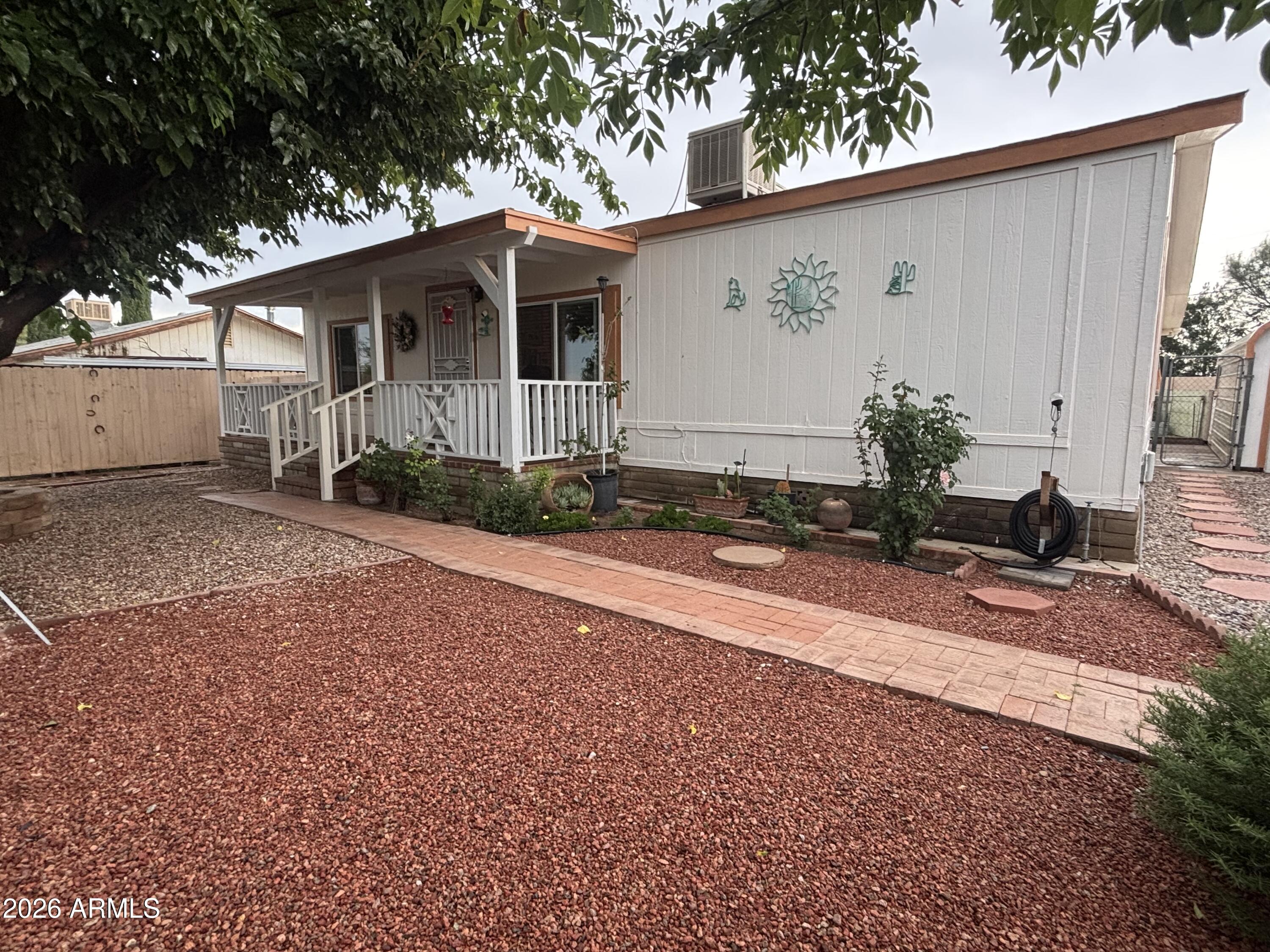 211 N Martha Lane — photo