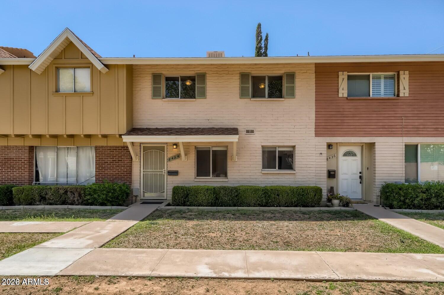 8434 E Montebello Avenue — photo
