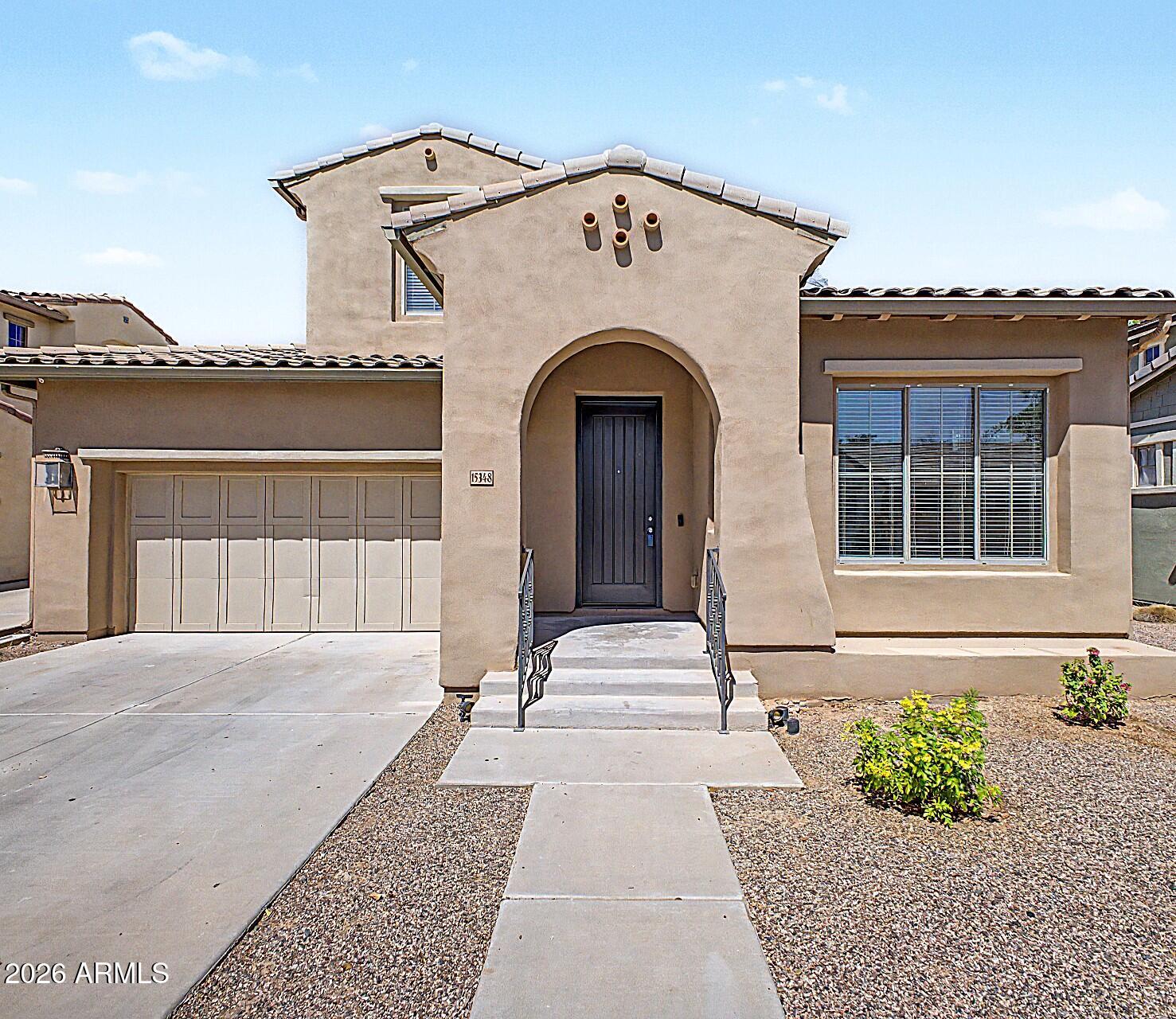 15348 W Dreyfus Street — photo