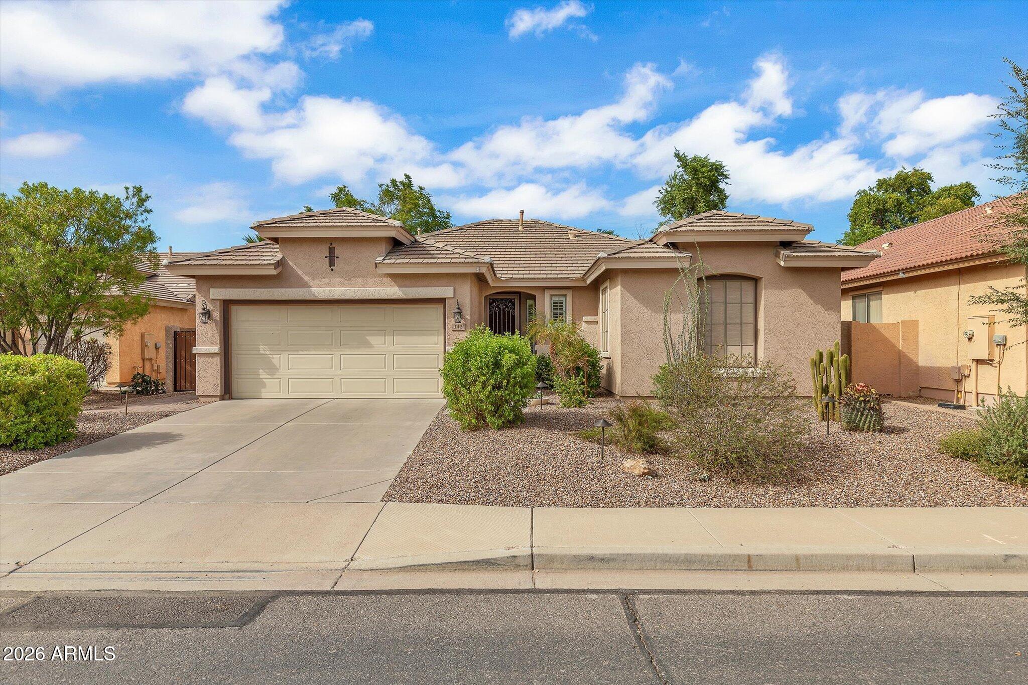 142 W Raven Drive — photo