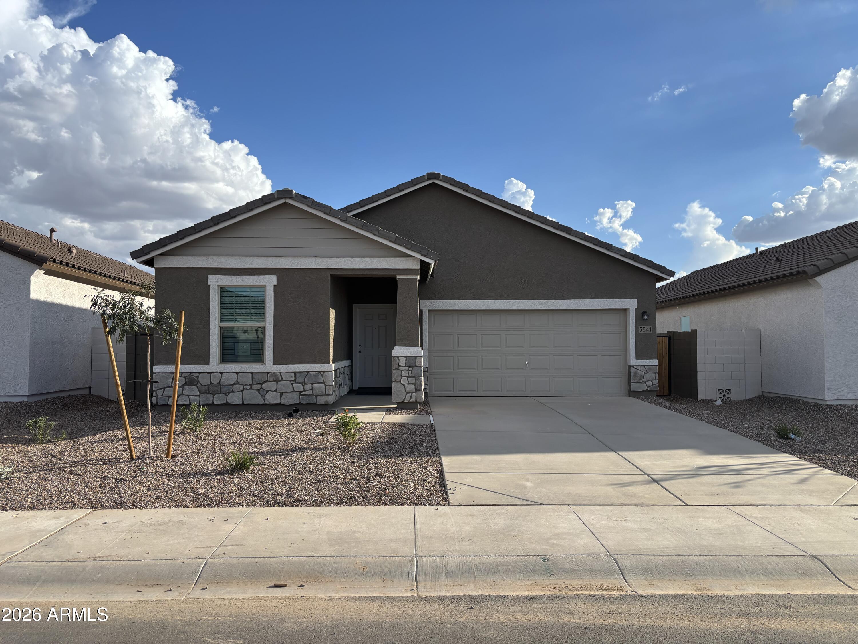 5841 E Hornblende Way — photo