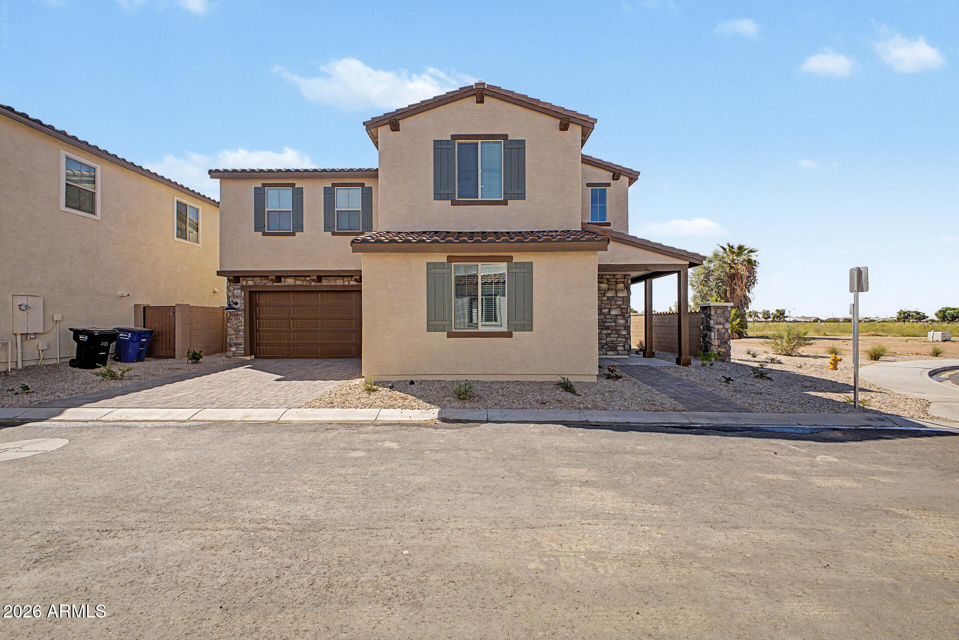 2285 S Swan Court — photo
