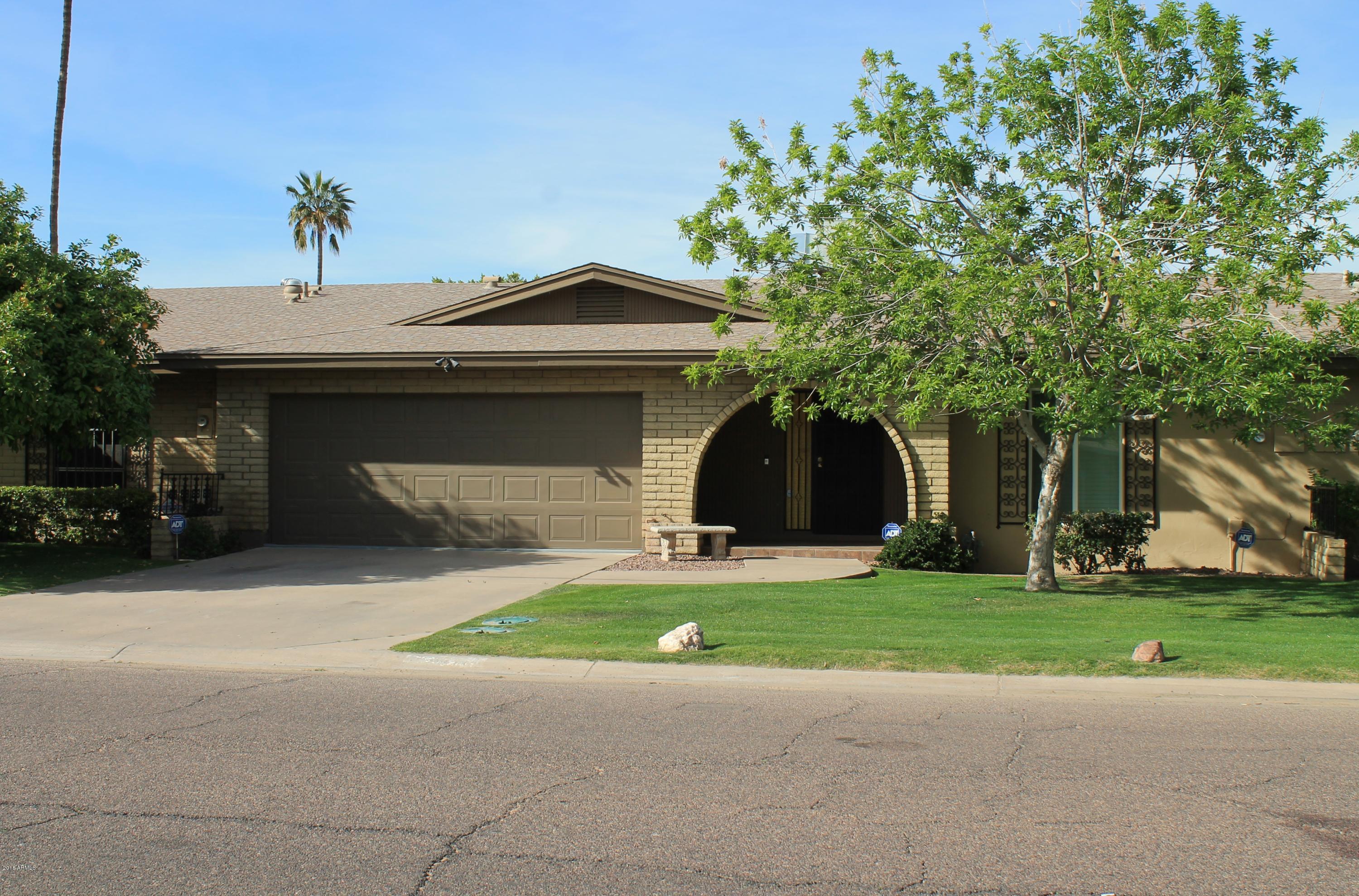 1016 E Rose Lane — photo