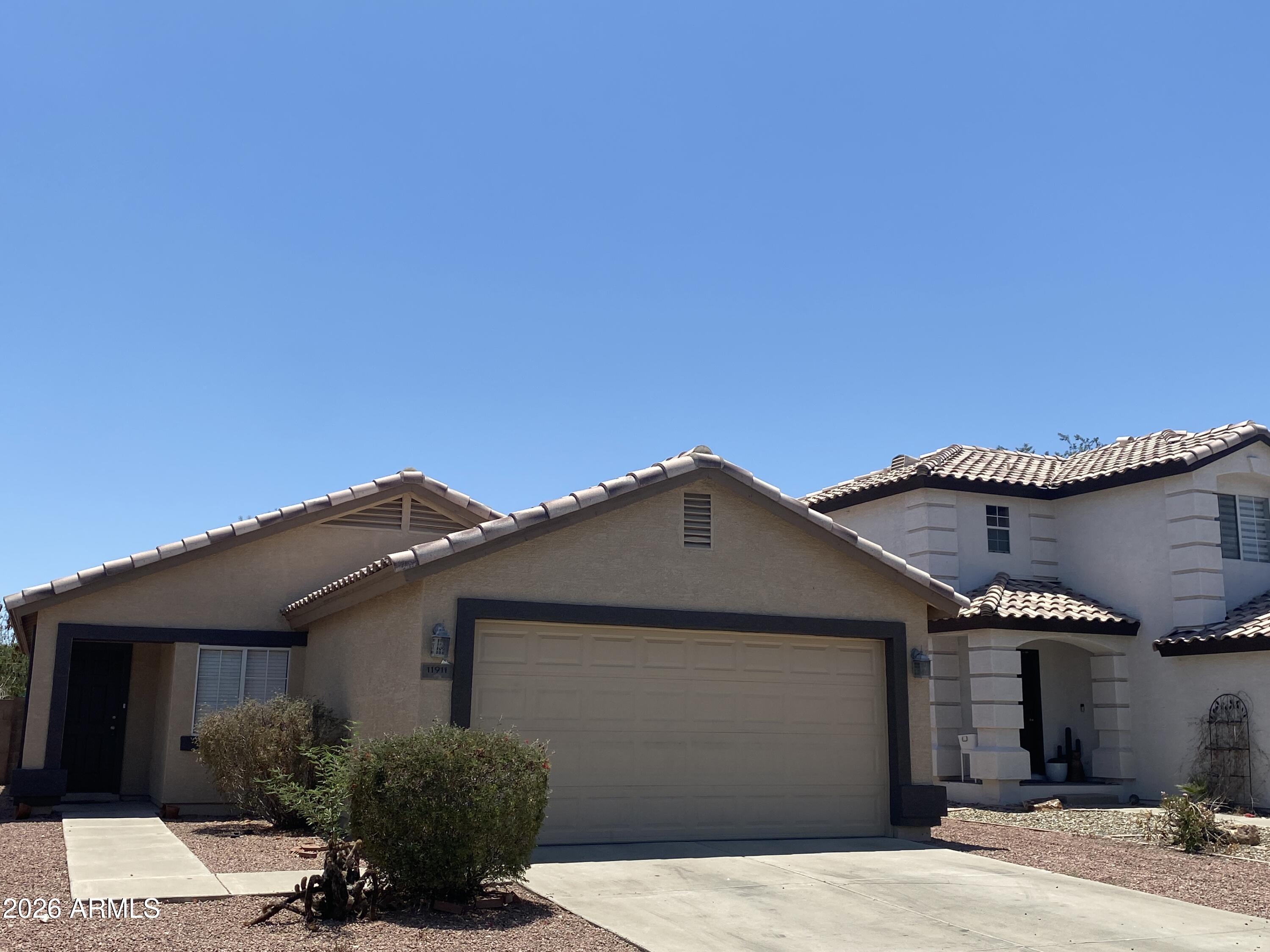 11911 W Dahlia Drive — photo