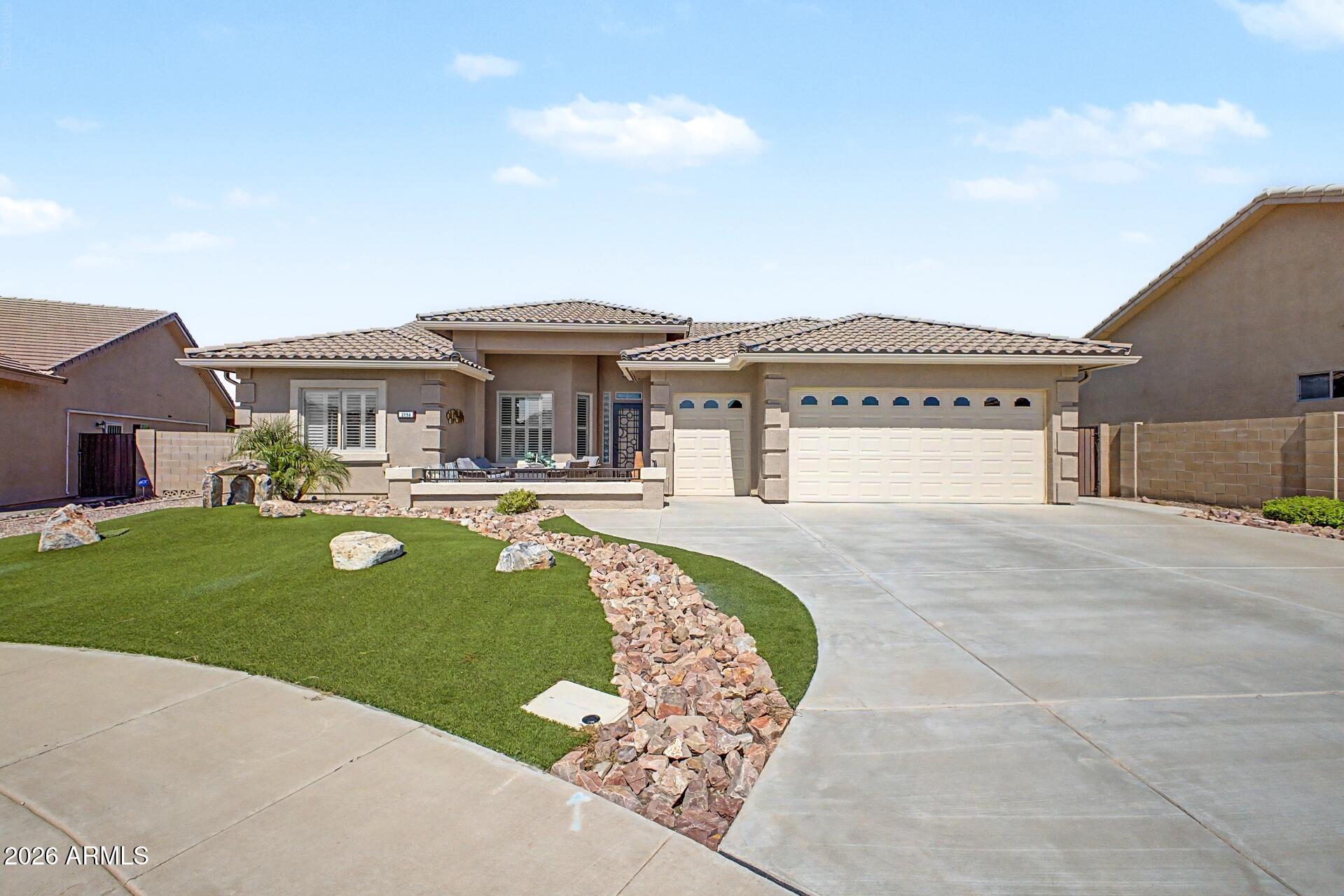 2758 S Royal Wood Circle — photo