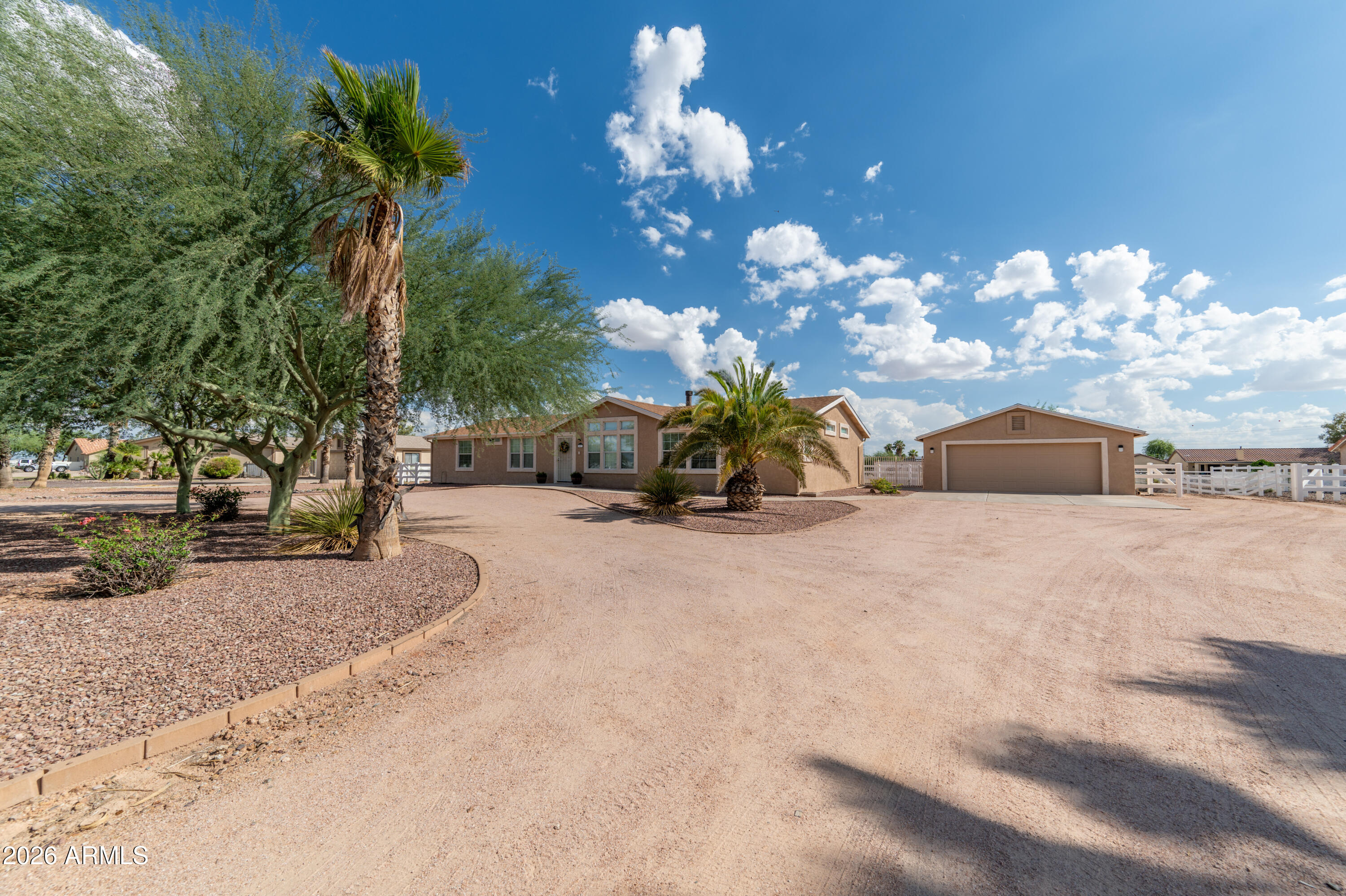 10037 E Twin Spurs Lane — photo
