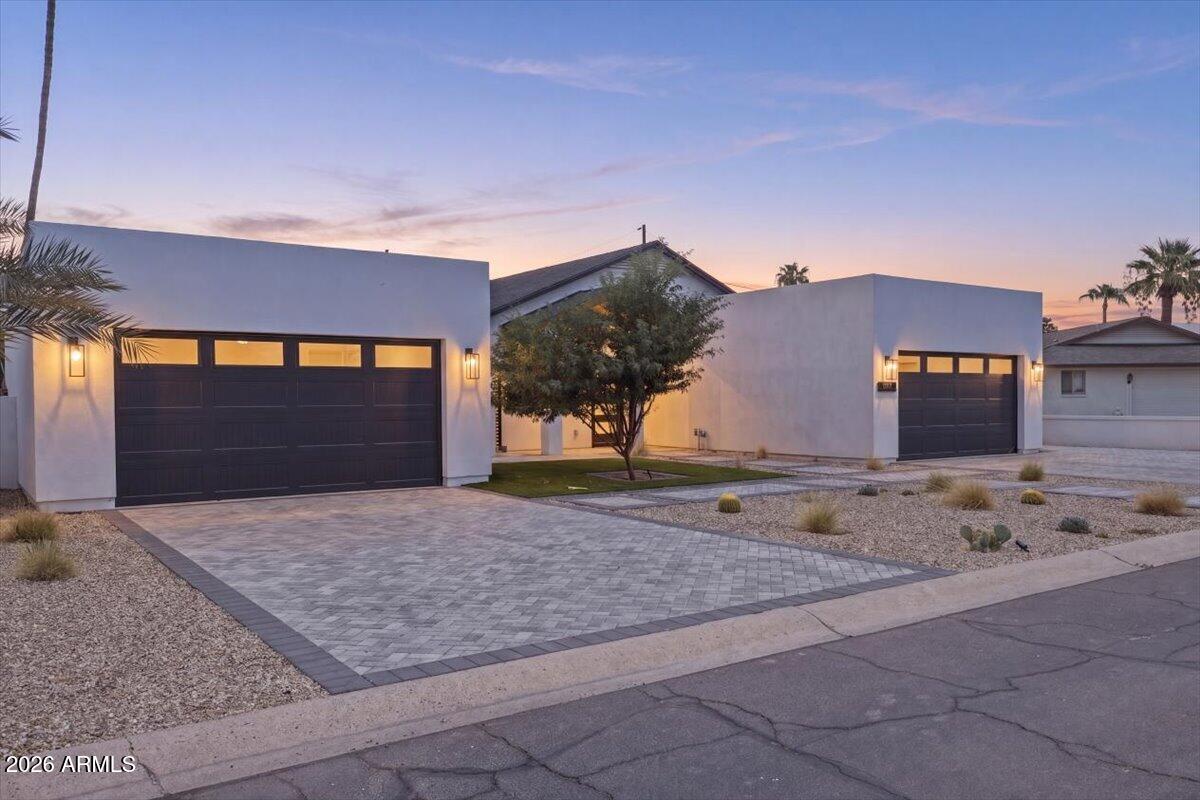 6050 E Hollyhock Street — photo