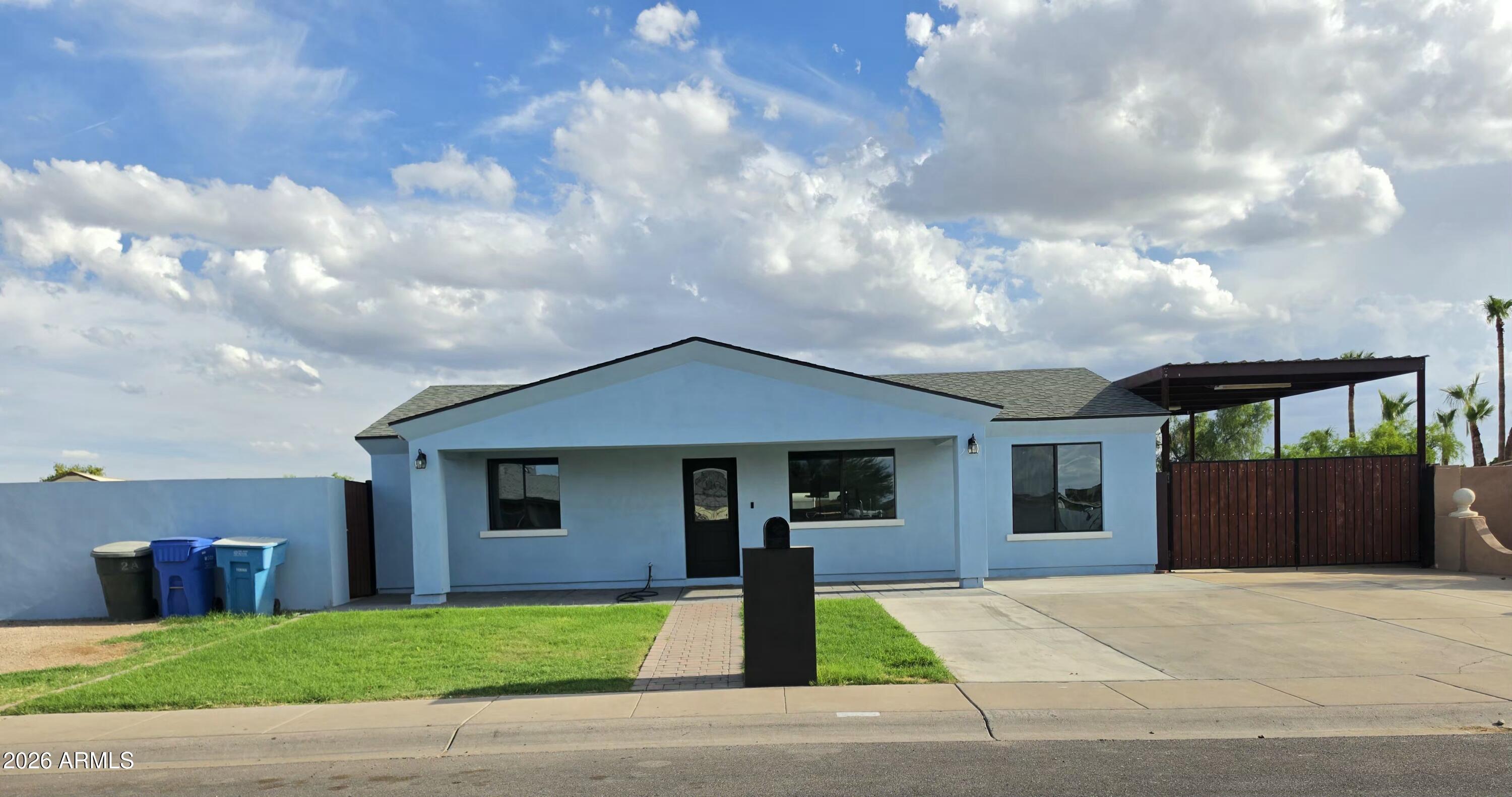 8637 W Earll Drive — photo