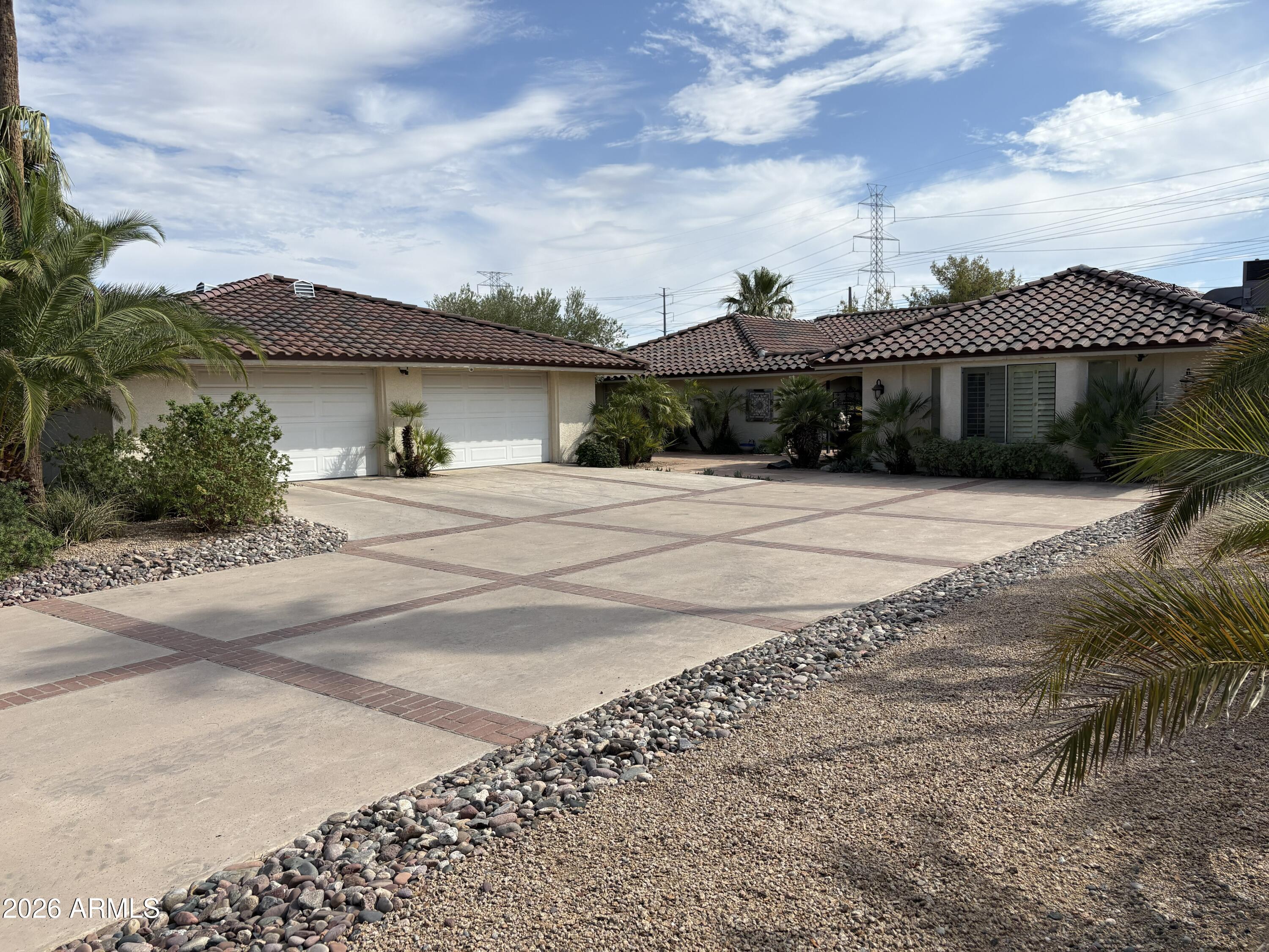 9331 N 111th Drive — photo