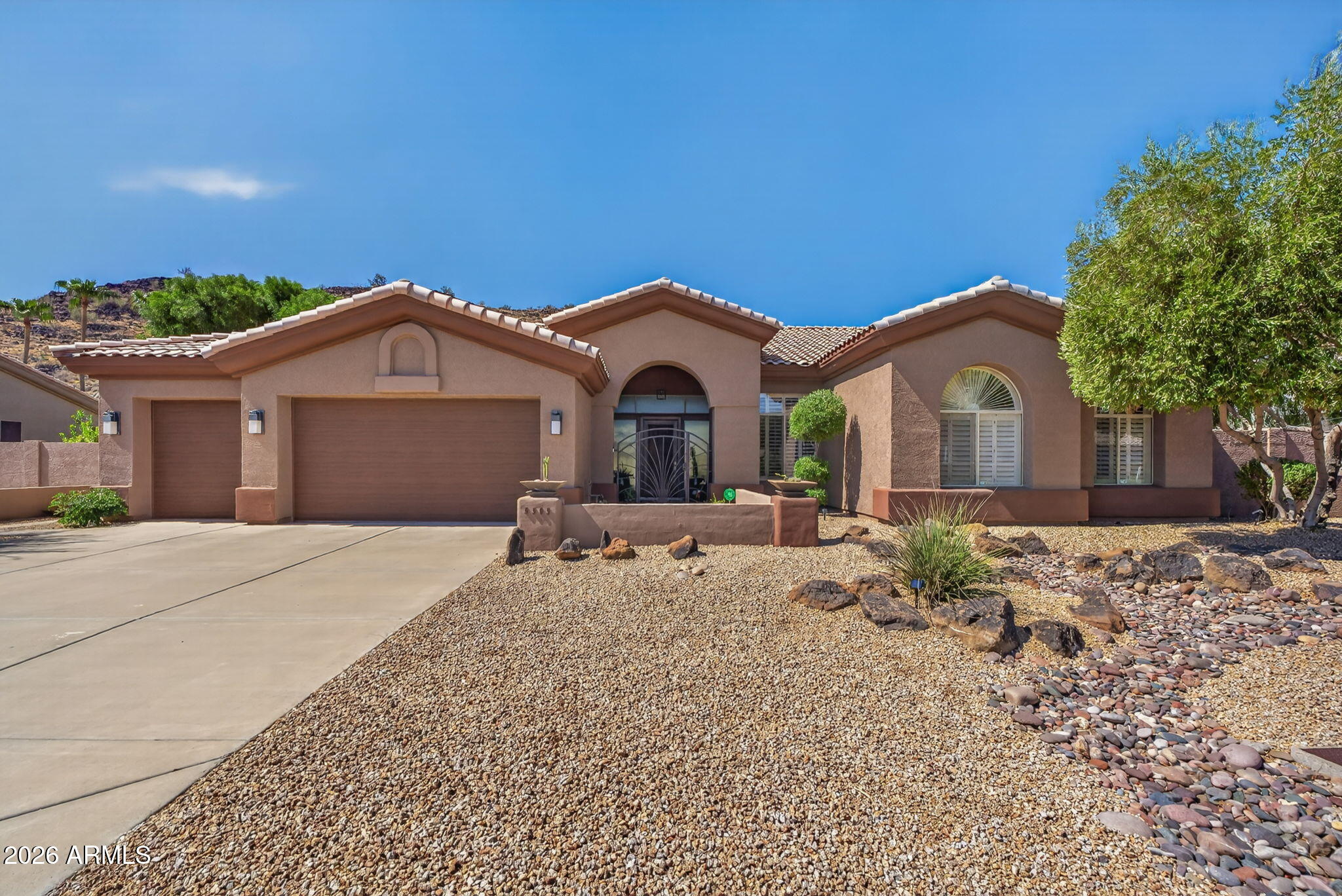 5565 W Pinnacle Hill Drive — photo