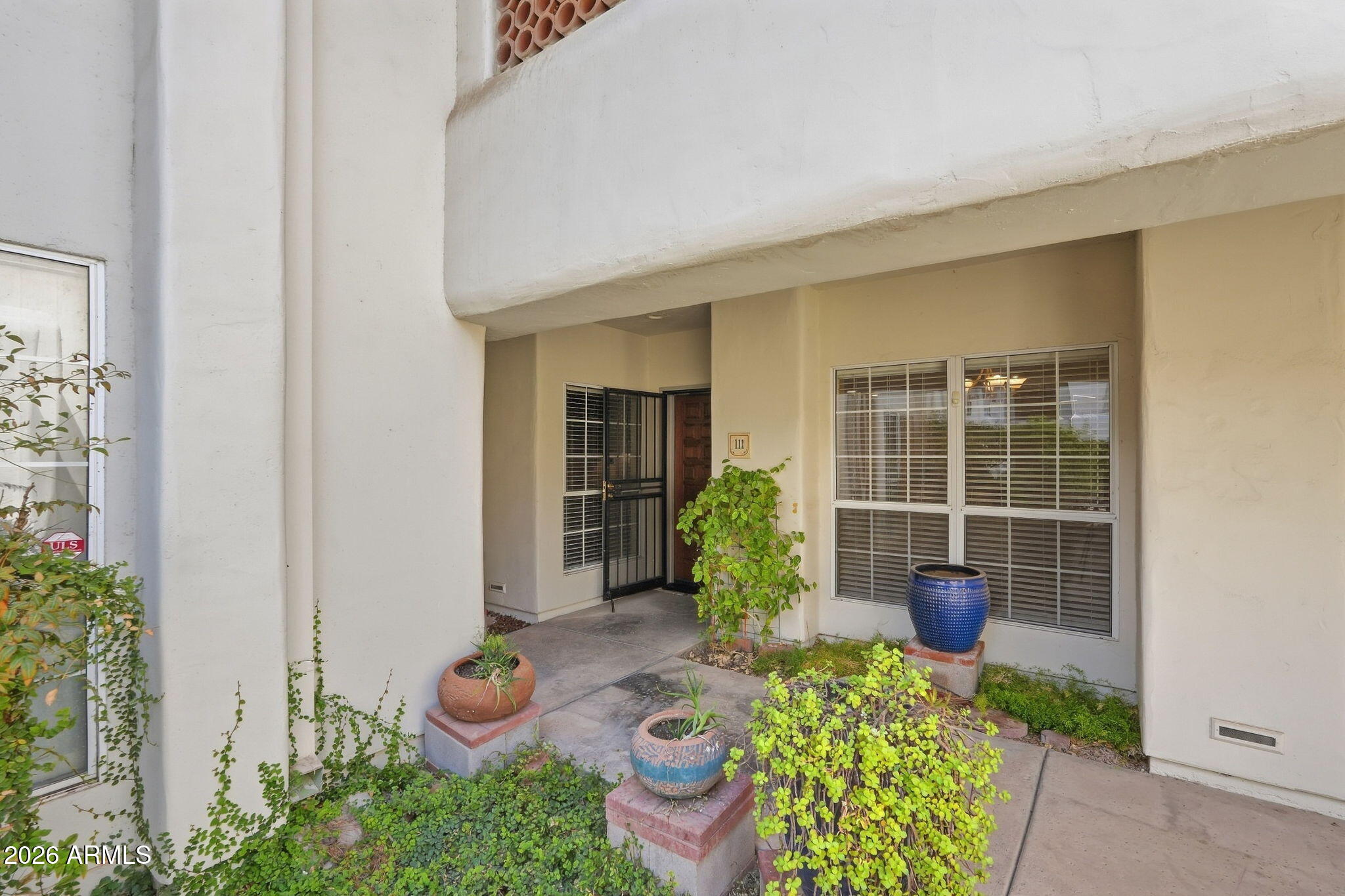 5200 S Lakeshore Drive 111 — photo