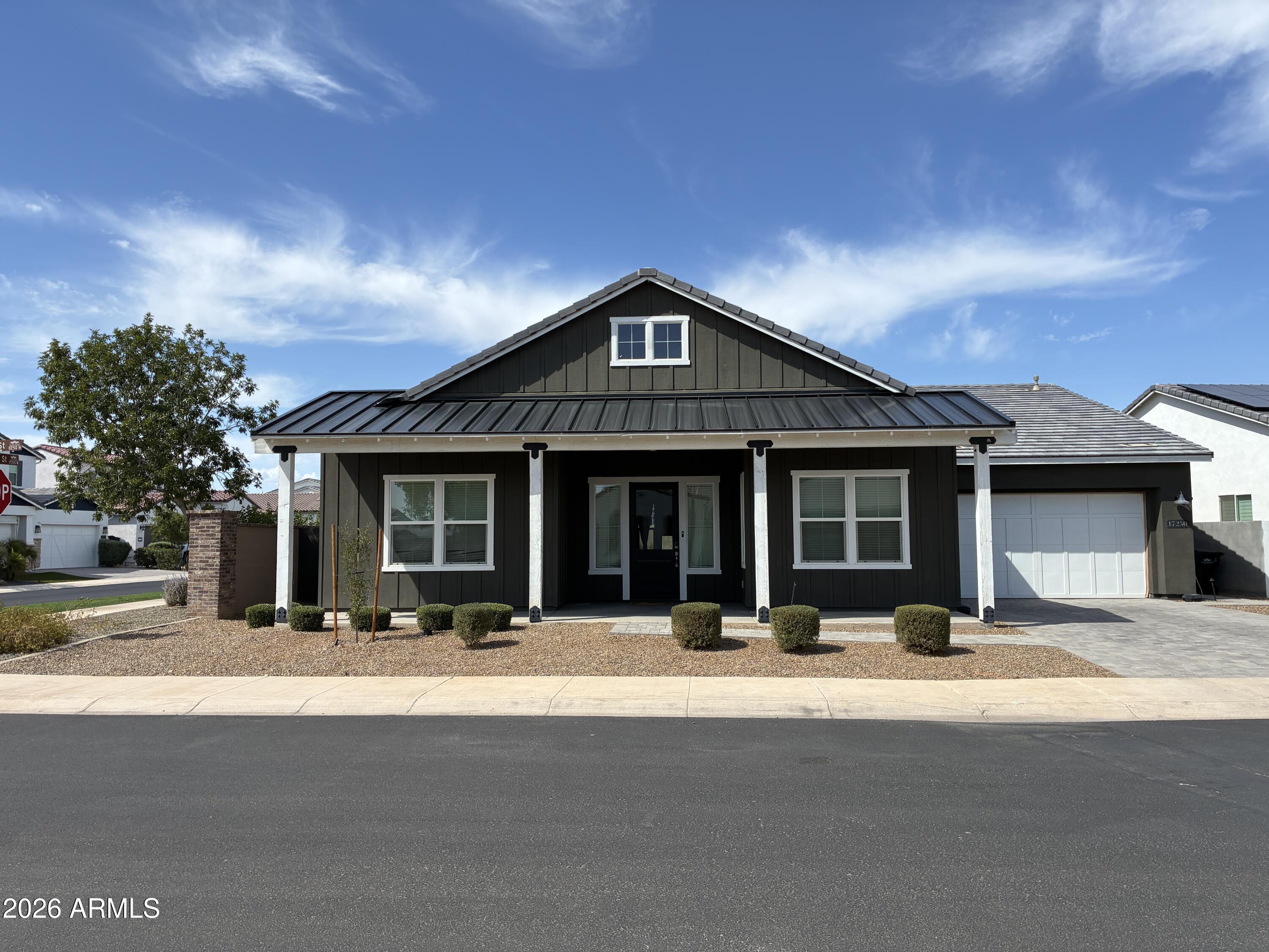 17250 W Edinburg Street — photo