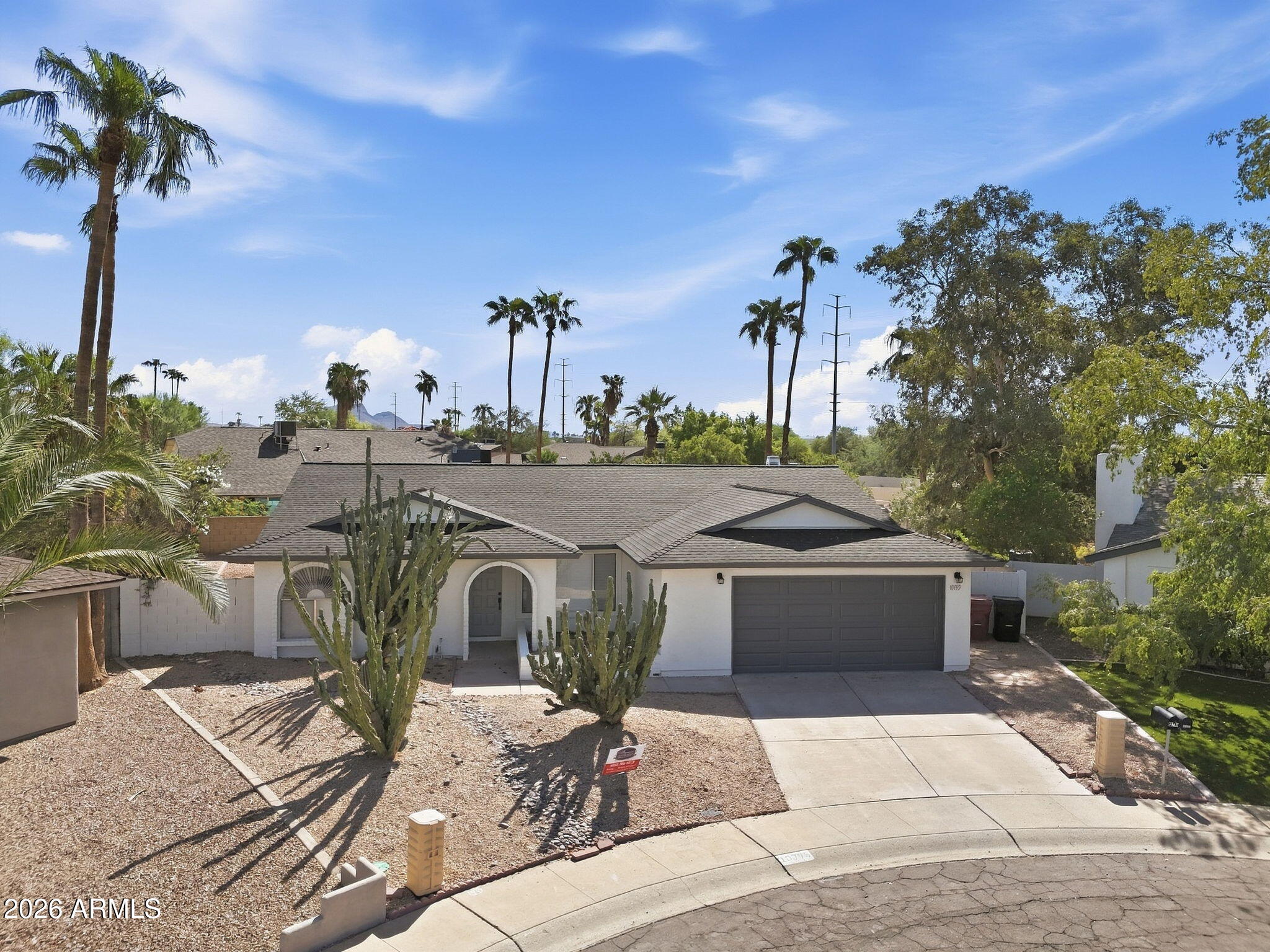 10795 E Becker Lane — photo