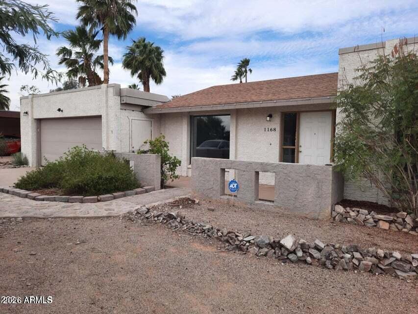 1168 E Avenida Ellena — photo