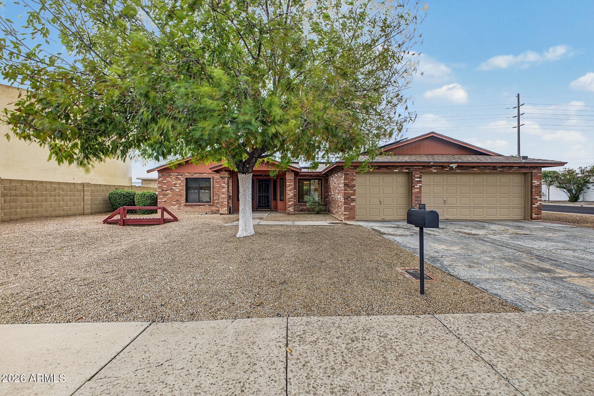 3302 W Kristal Way — photo