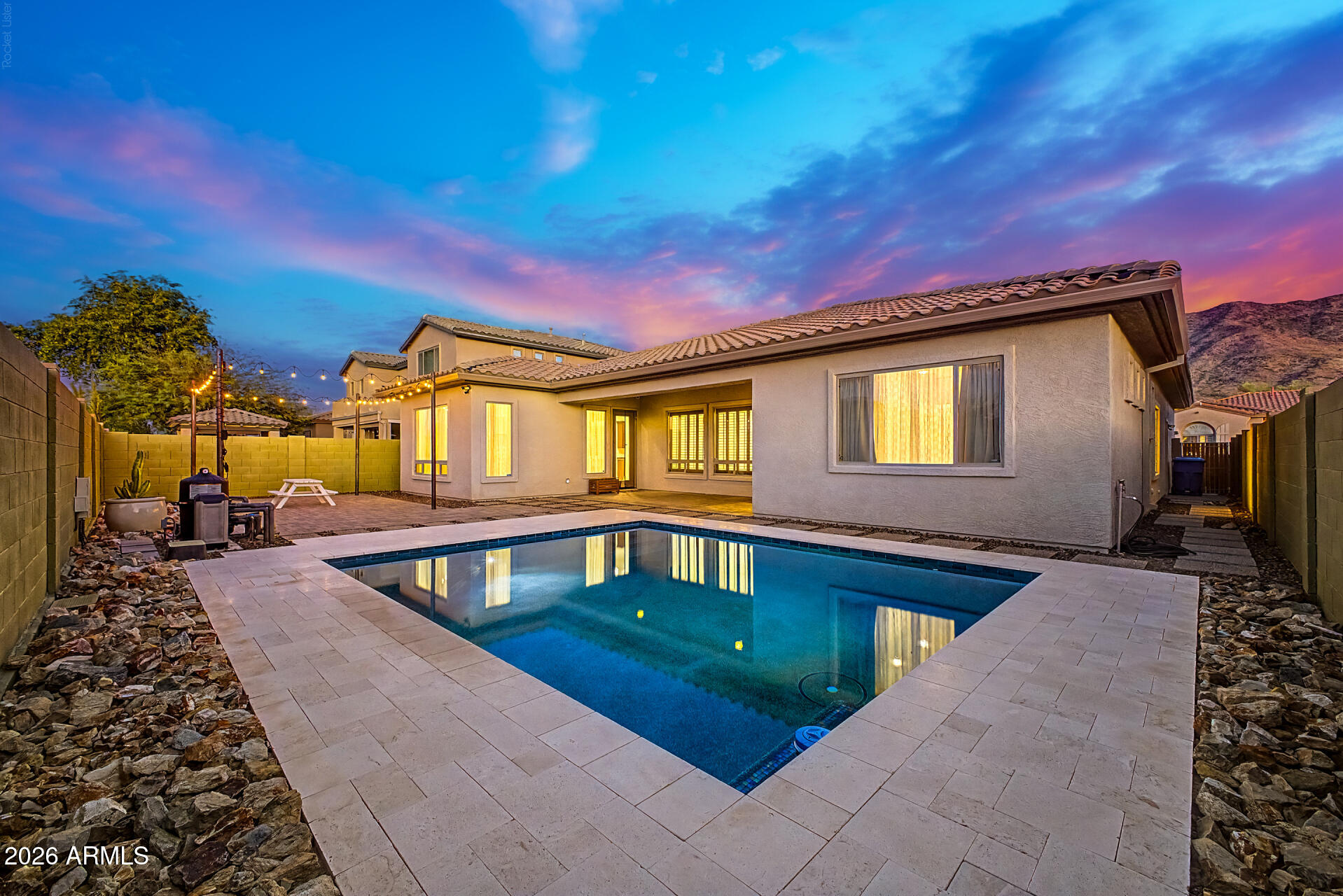 2416 W Kachina Trail — photo