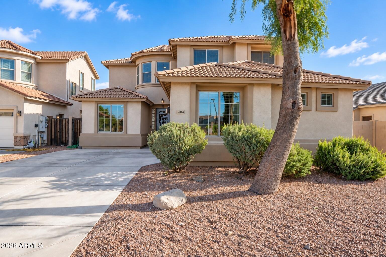 25814 W Magnolia Street — photo