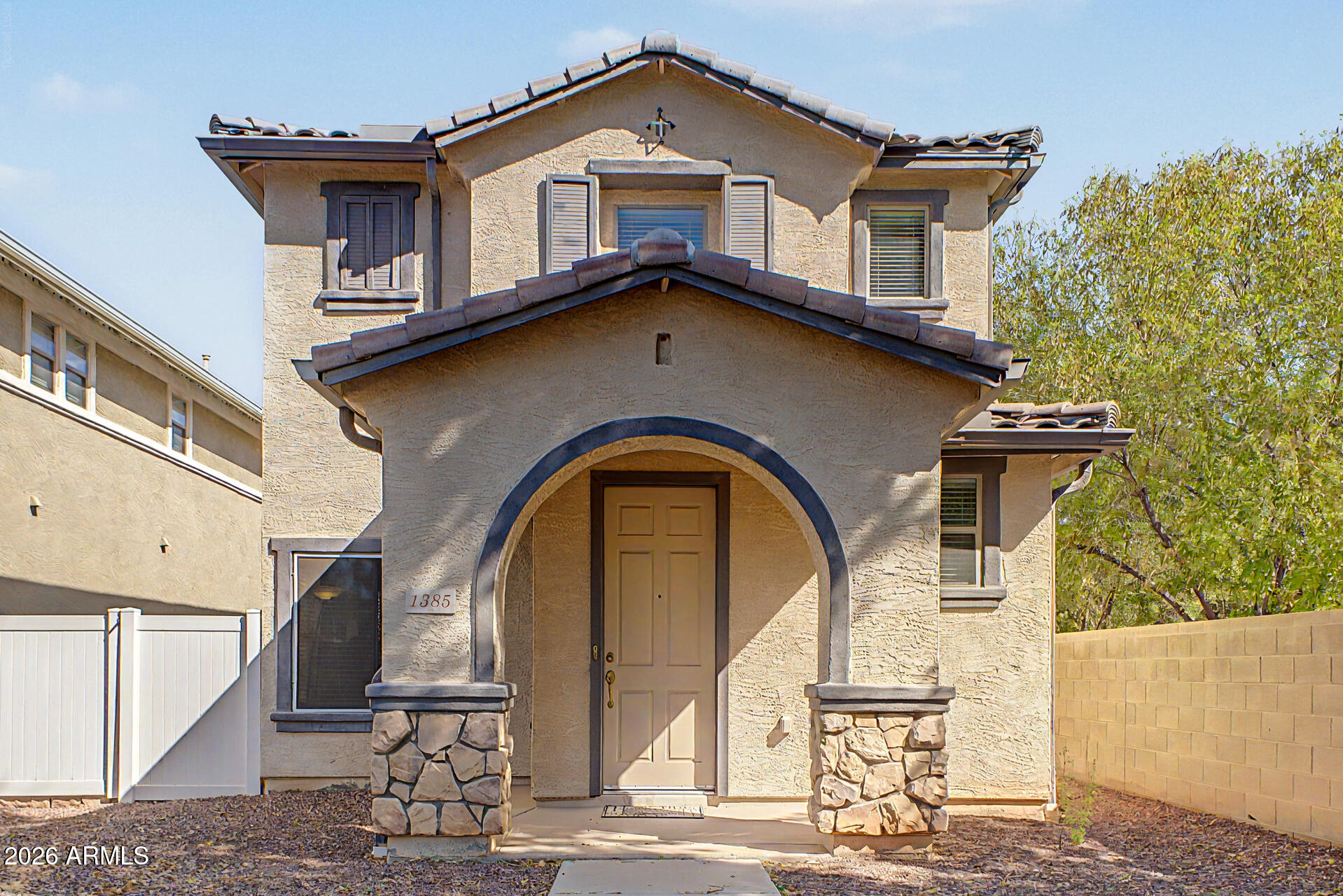 1385 S Joshua Tree Lane — photo