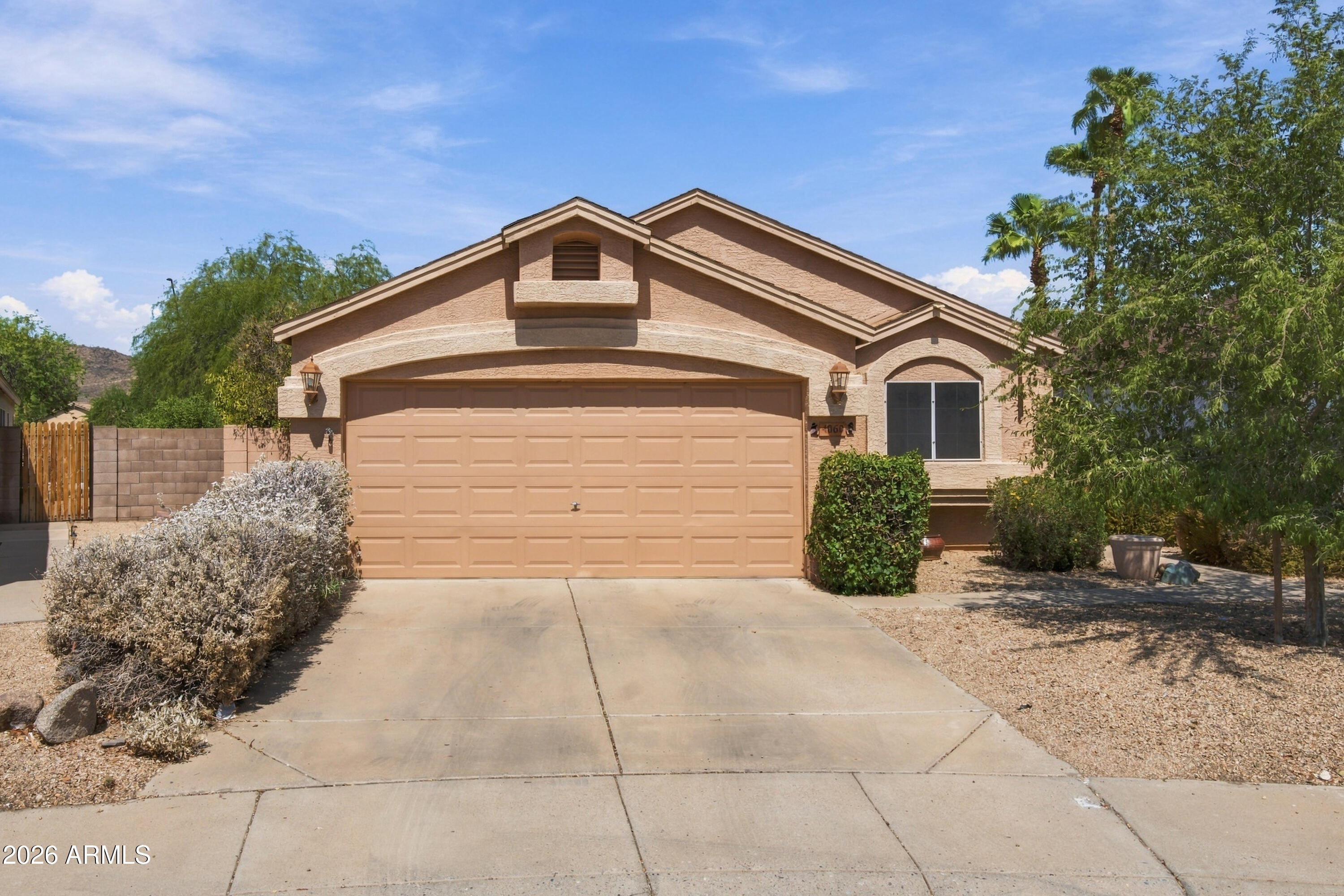 4060 W Villa Linda Drive — photo