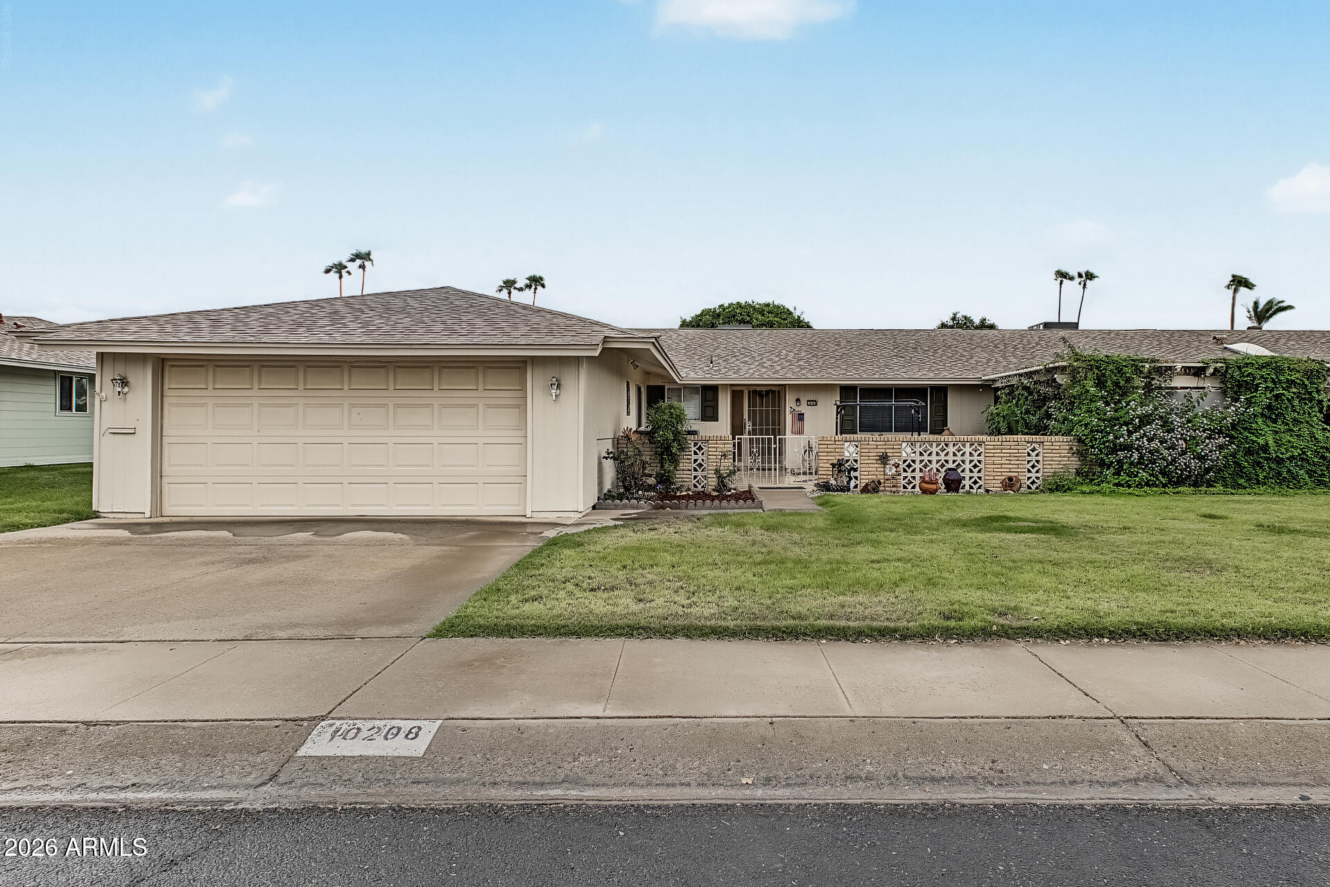 10208 W Kingswood Circle — photo