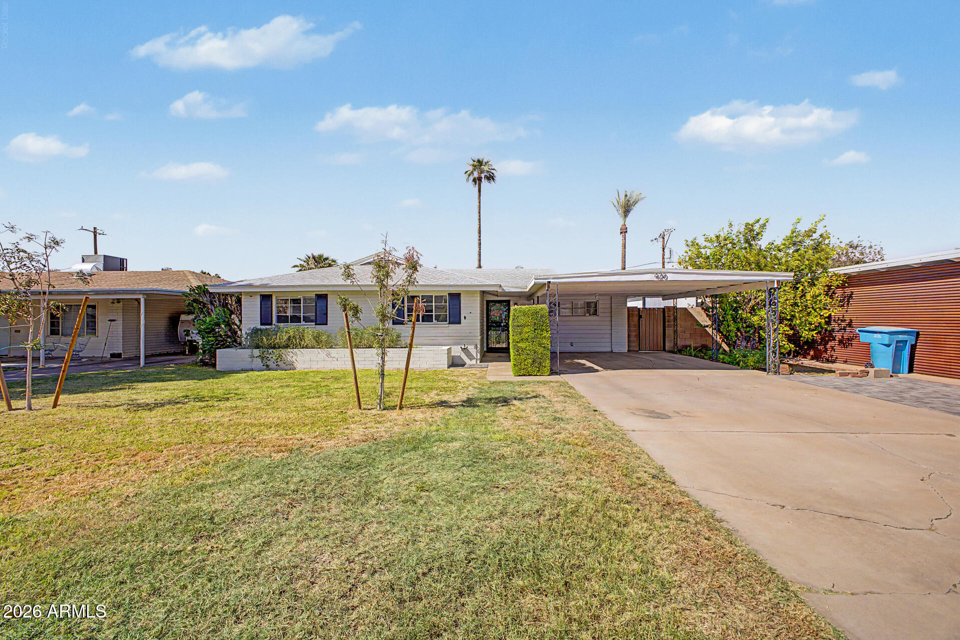 420 W Cheery Lynn Road — photo
