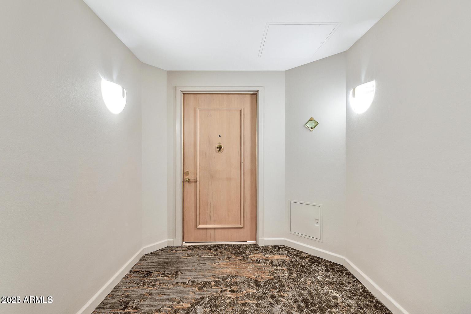 1040 E Osborn Road 404 — photo